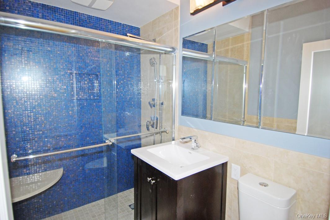 26910 Grand Central Parkway 22p Property Photo 16
