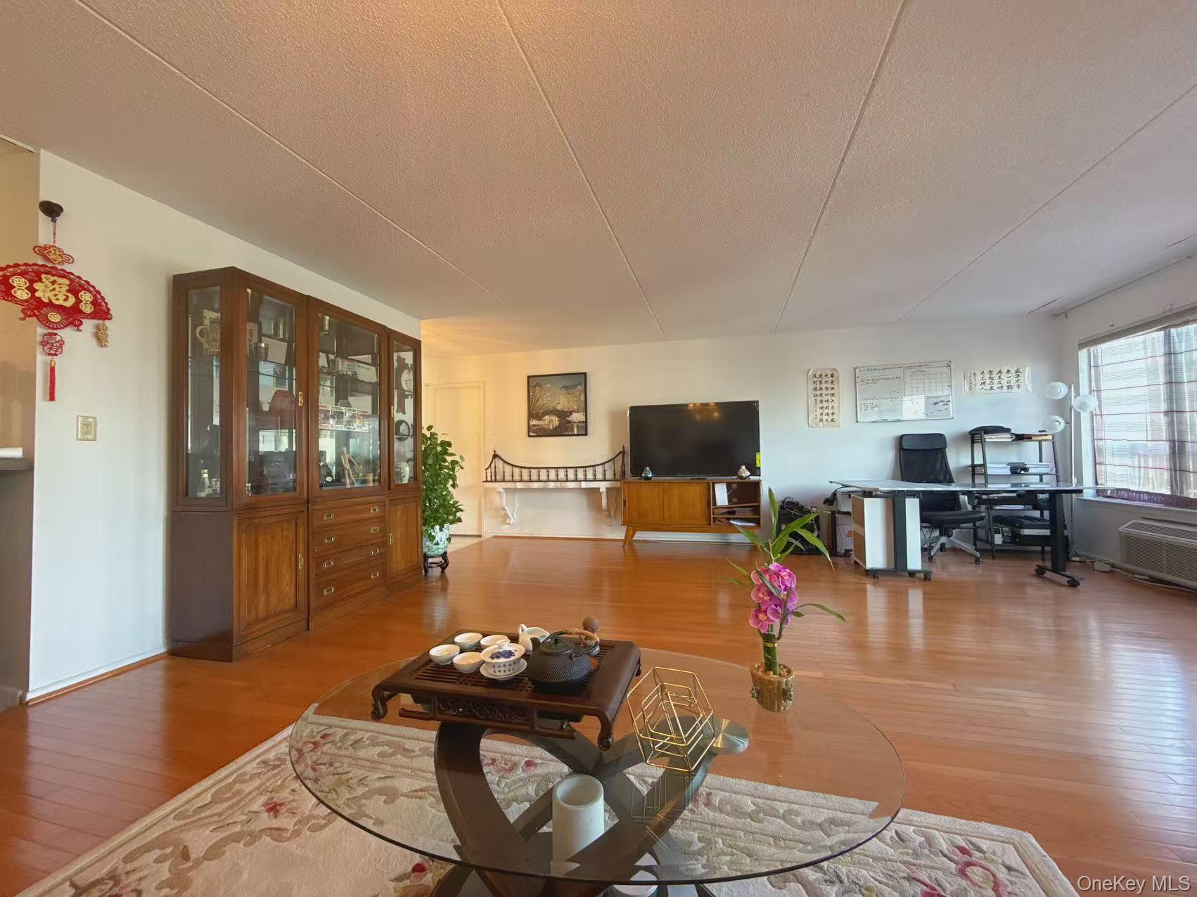 100 High Point Drive 501 Property Photo 4