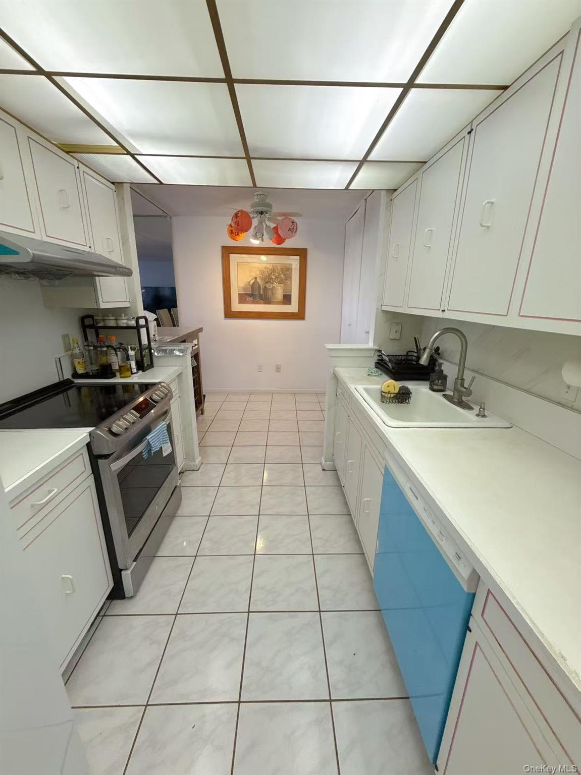 100 High Point Drive 501 Property Photo 13