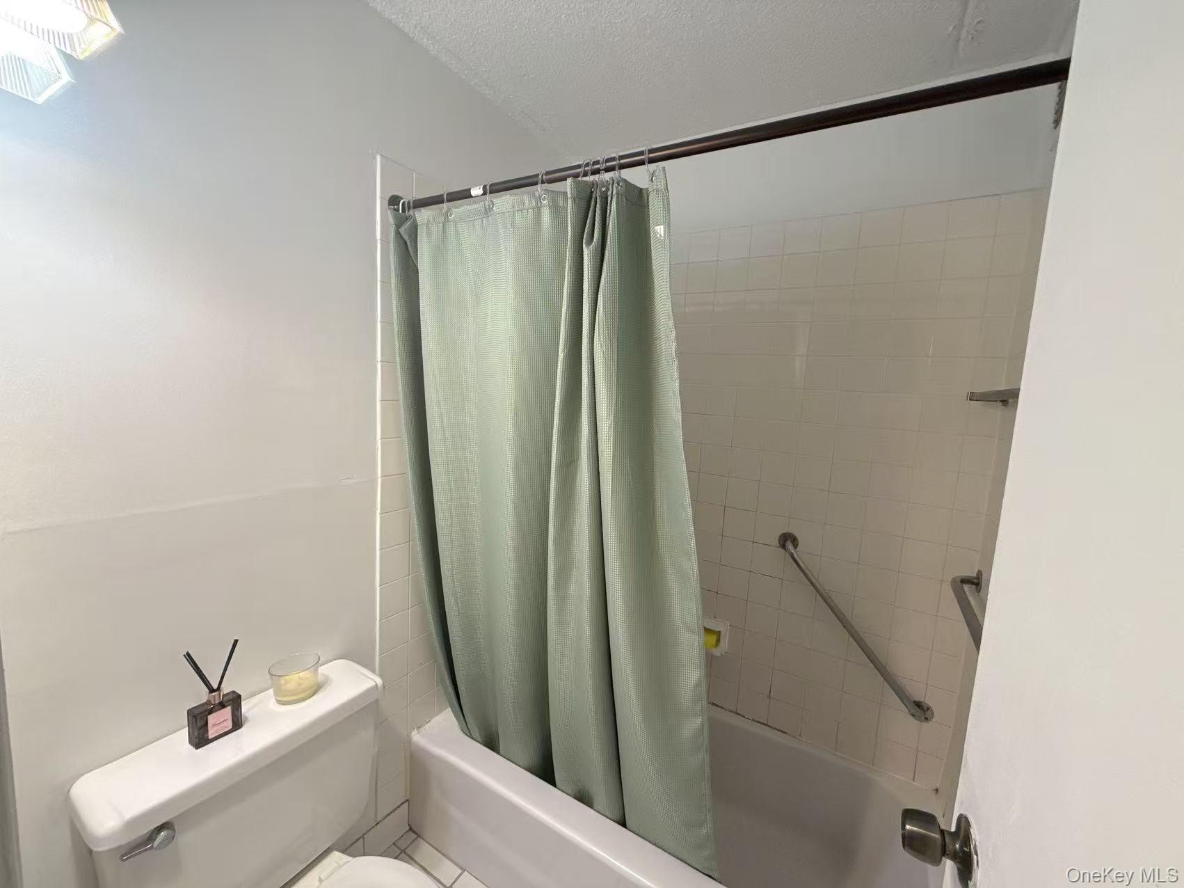 100 High Point Drive 501 Property Photo 15