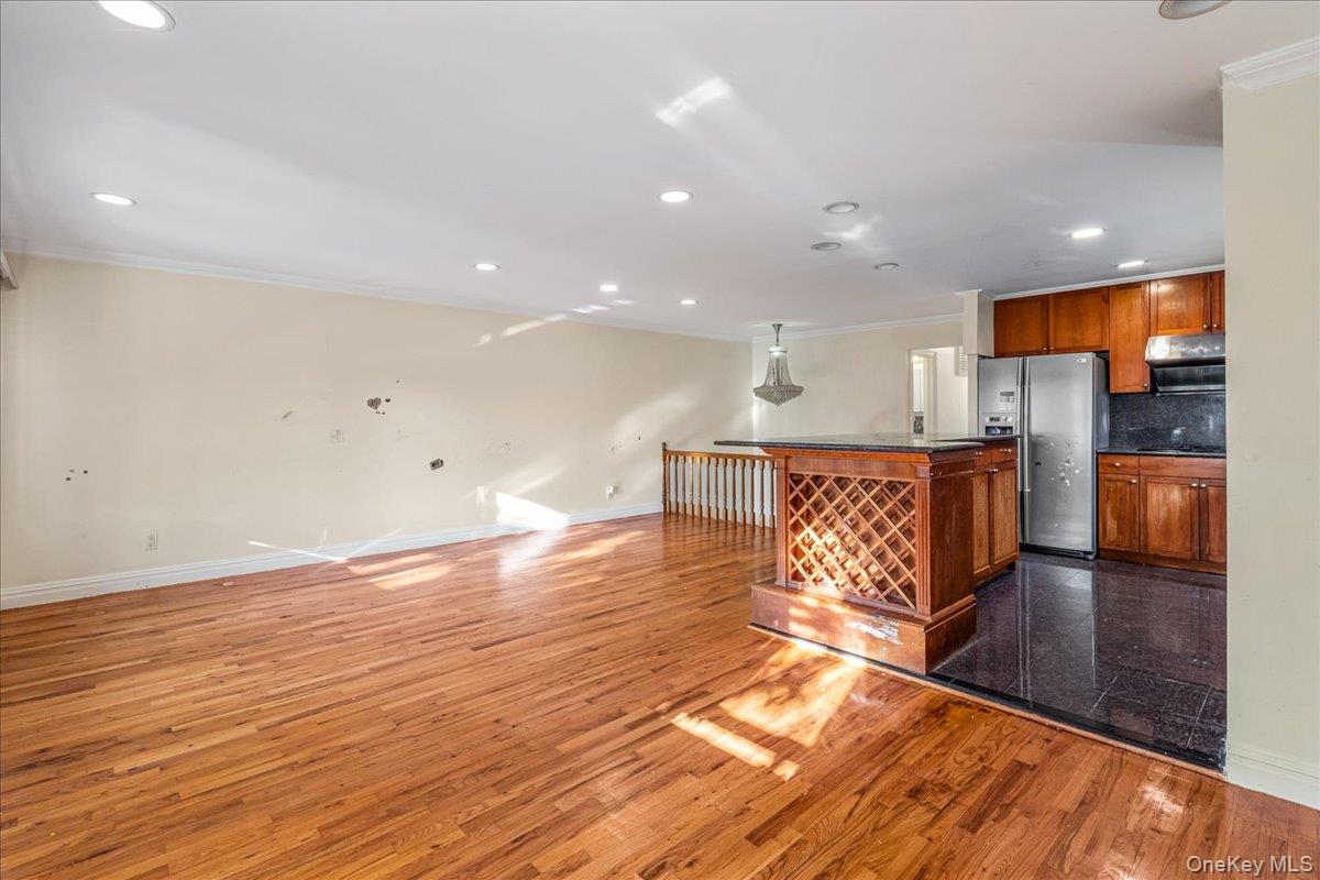 57-81 228 Street Property Photo 10