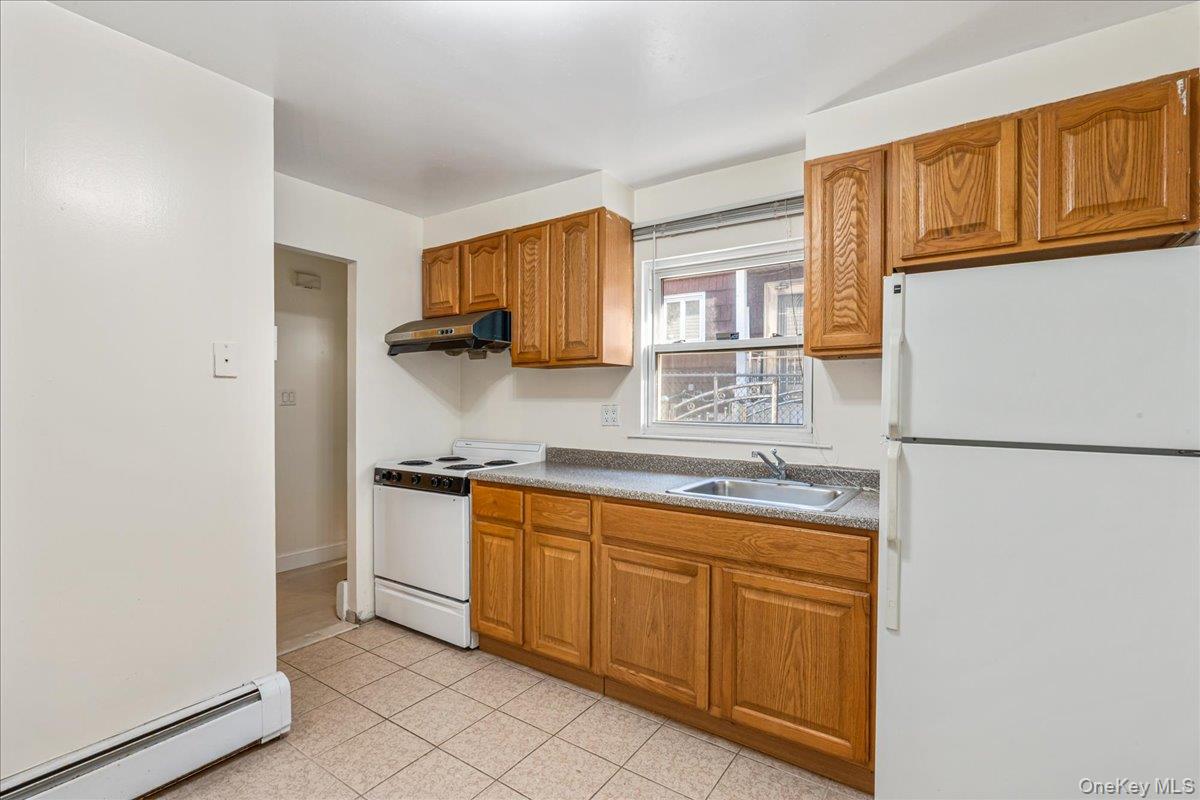 57-81 228 Street Property Photo 27