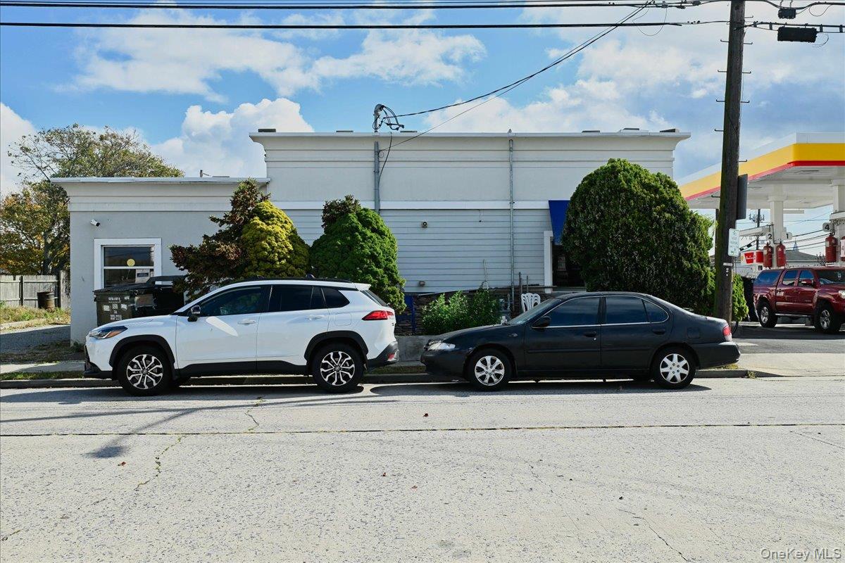 12 Lido Boulevard Property Photo 5