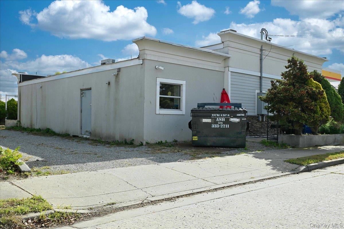 12 Lido Boulevard Property Photo 6
