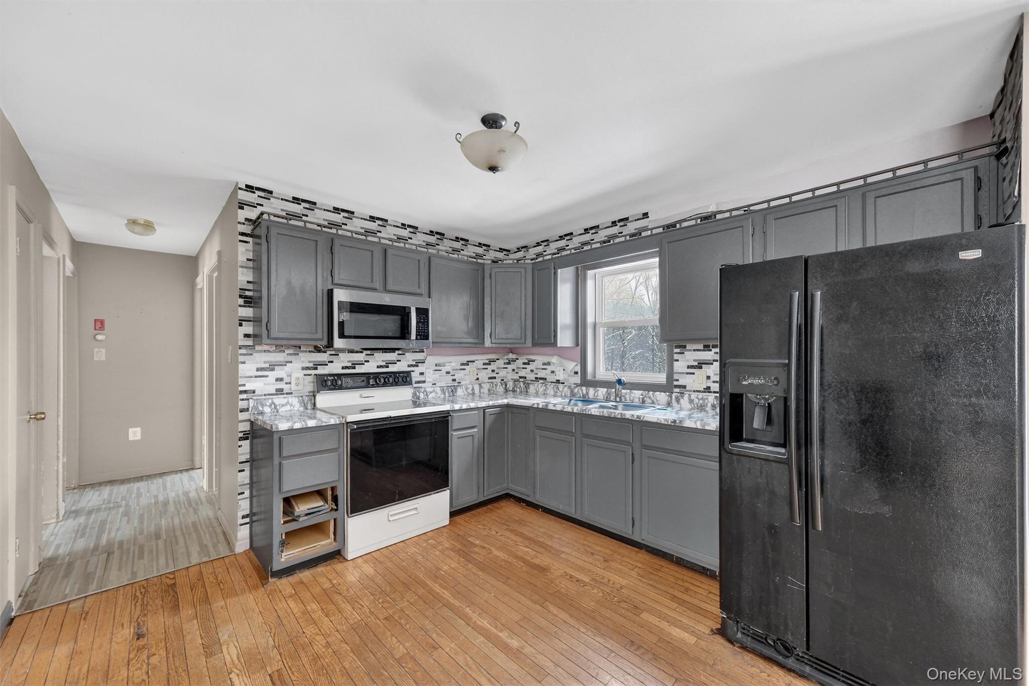 11 Park Lane Property Photo 8