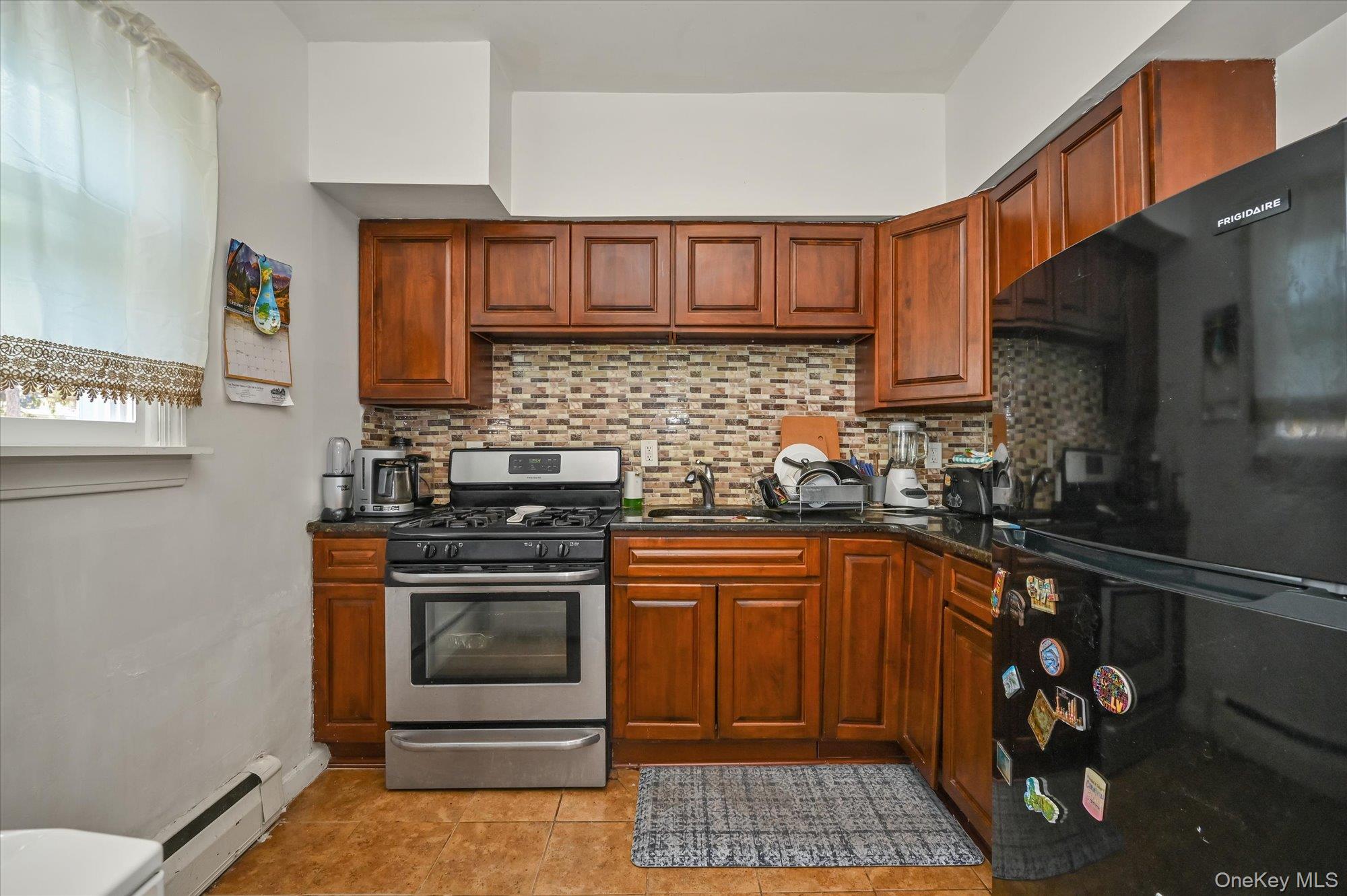 16 E Chestnut Street Property Photo 5
