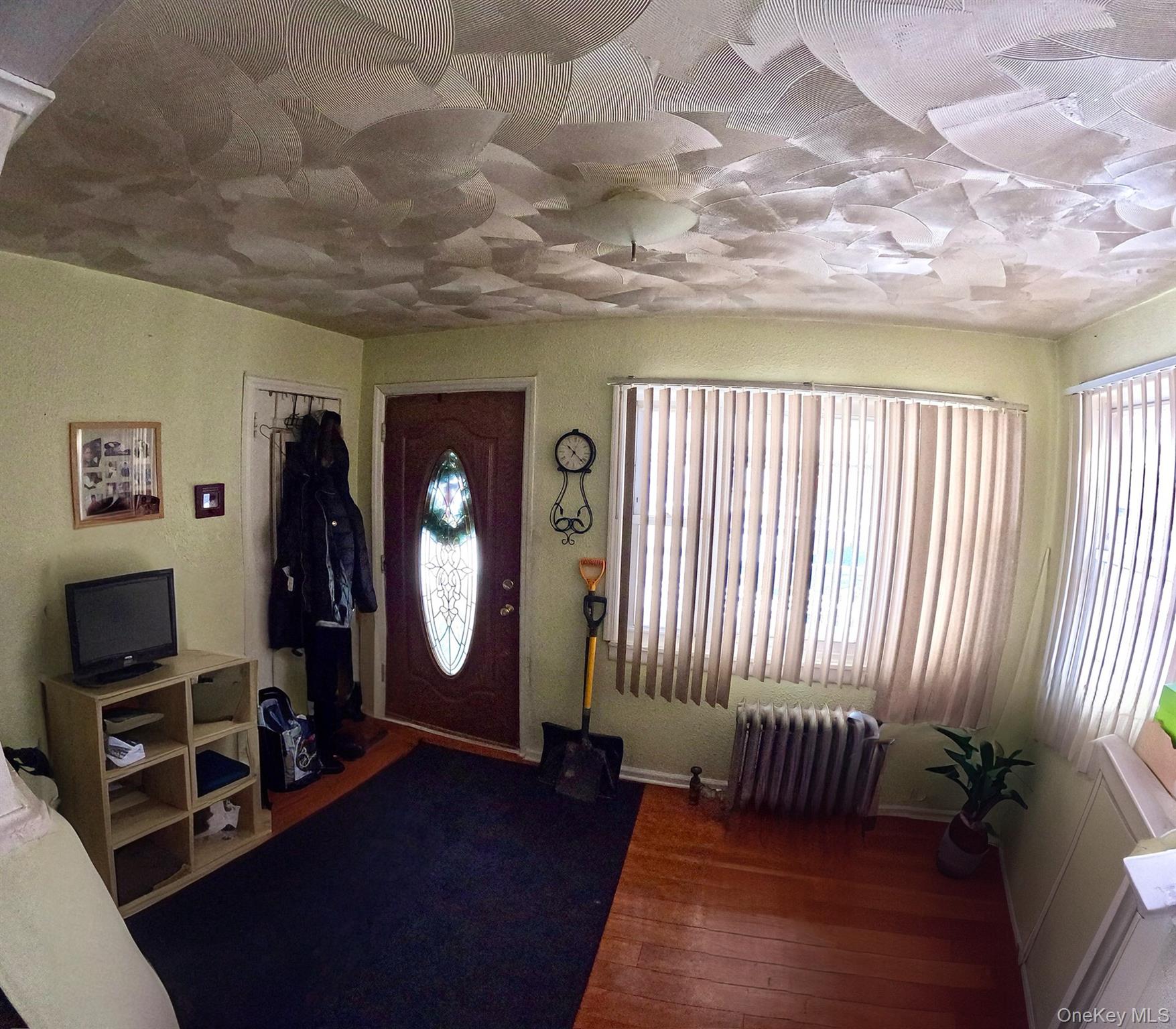 117-16 201 Place Property Photo 3
