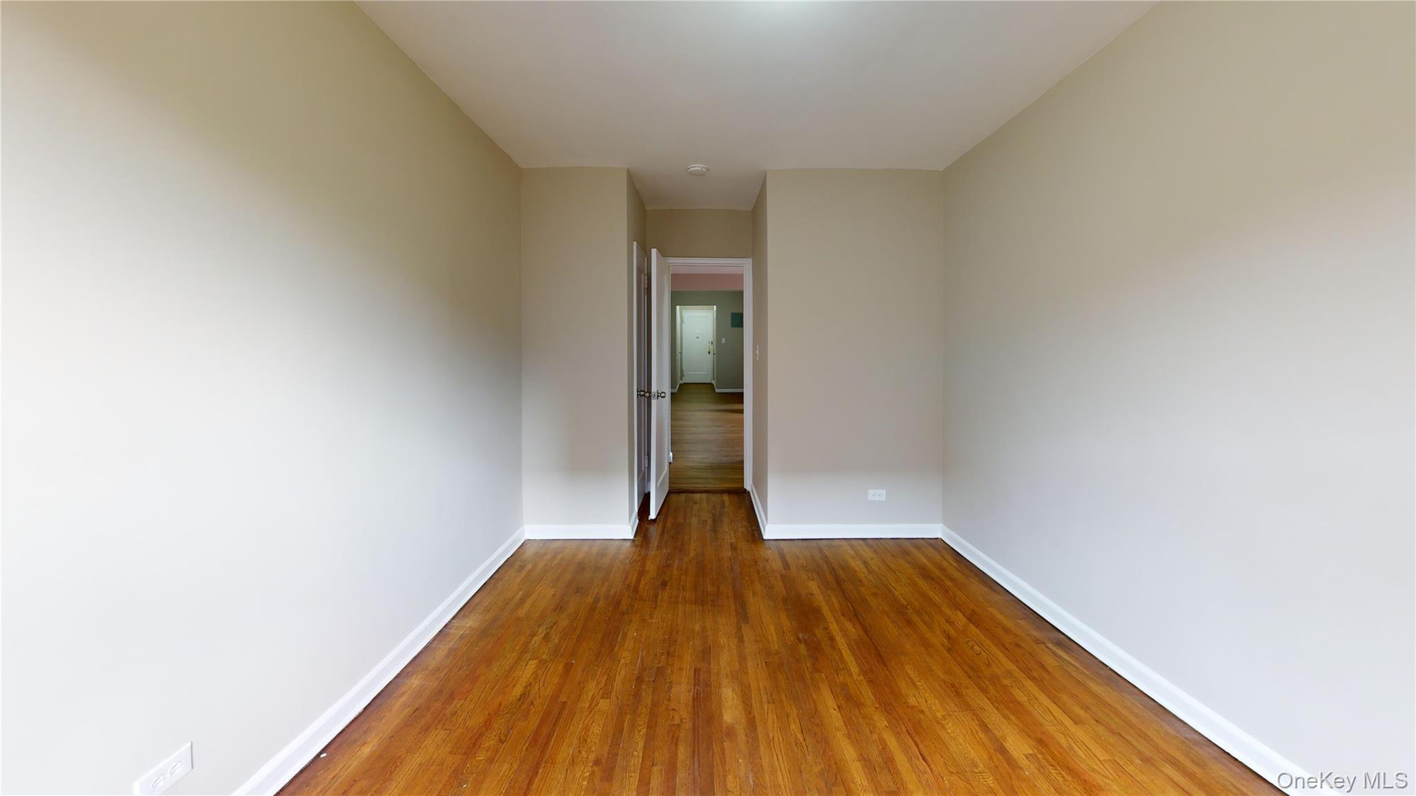112-30 Northern Boulevard 4b Property Photo 7