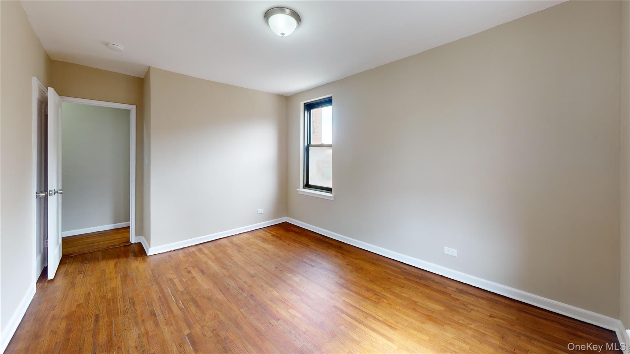 112-30 Northern Boulevard 4b Property Photo 9