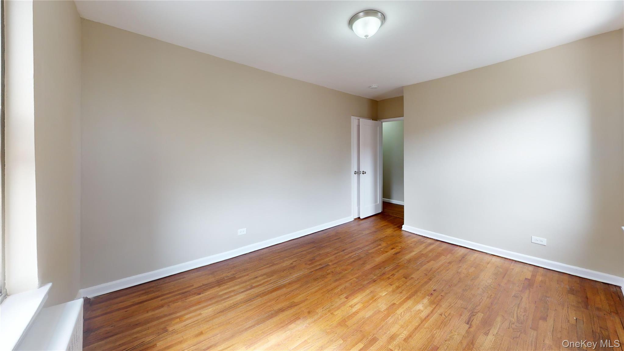 112-30 Northern Boulevard 4b Property Photo 10