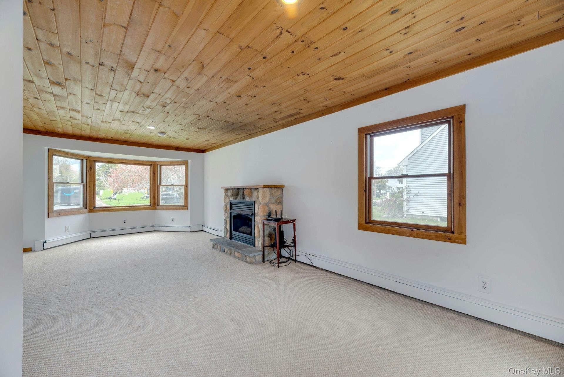 28 (aka 710) Sound Road Property Photo 7