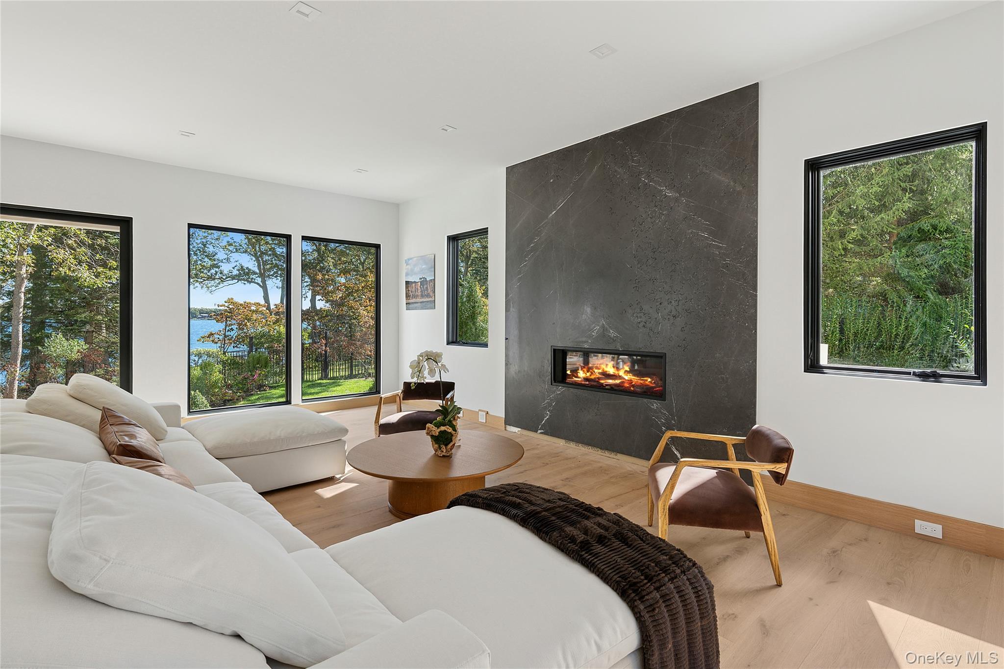 35 Springwood Way Property Photo 6
