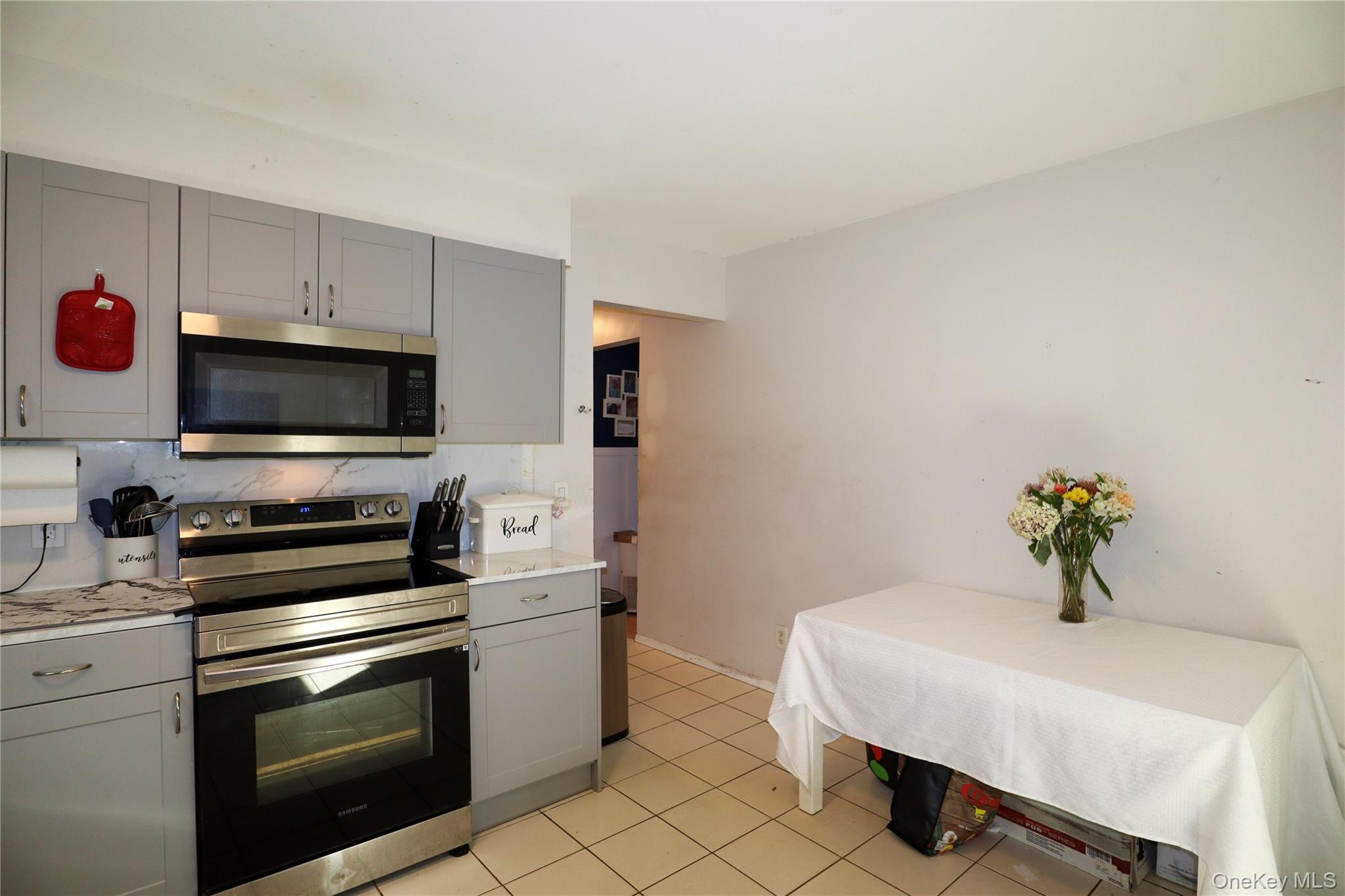 143 Jefferson Avenue Property Photo 8