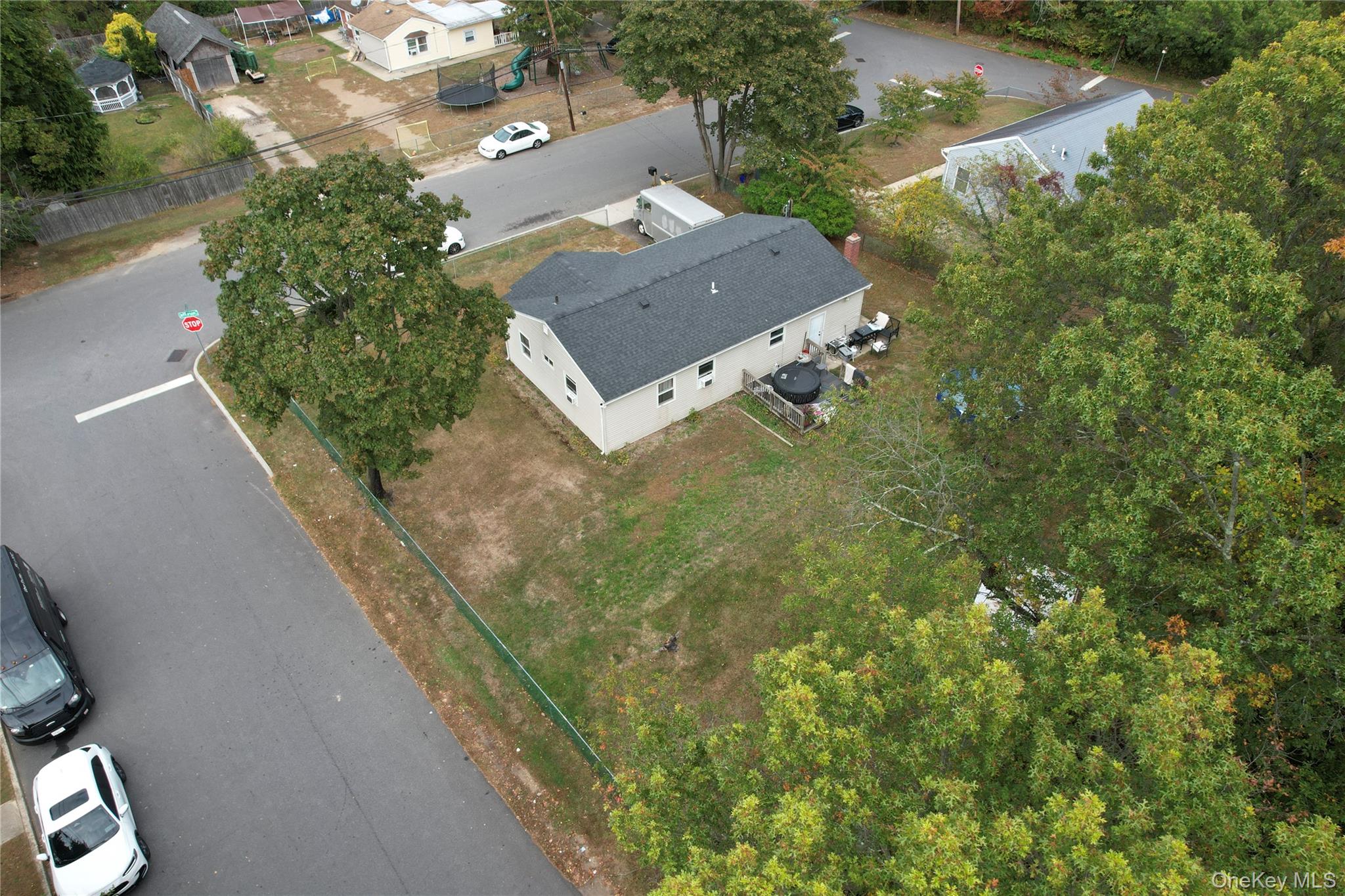 143 Jefferson Avenue Property Photo 30