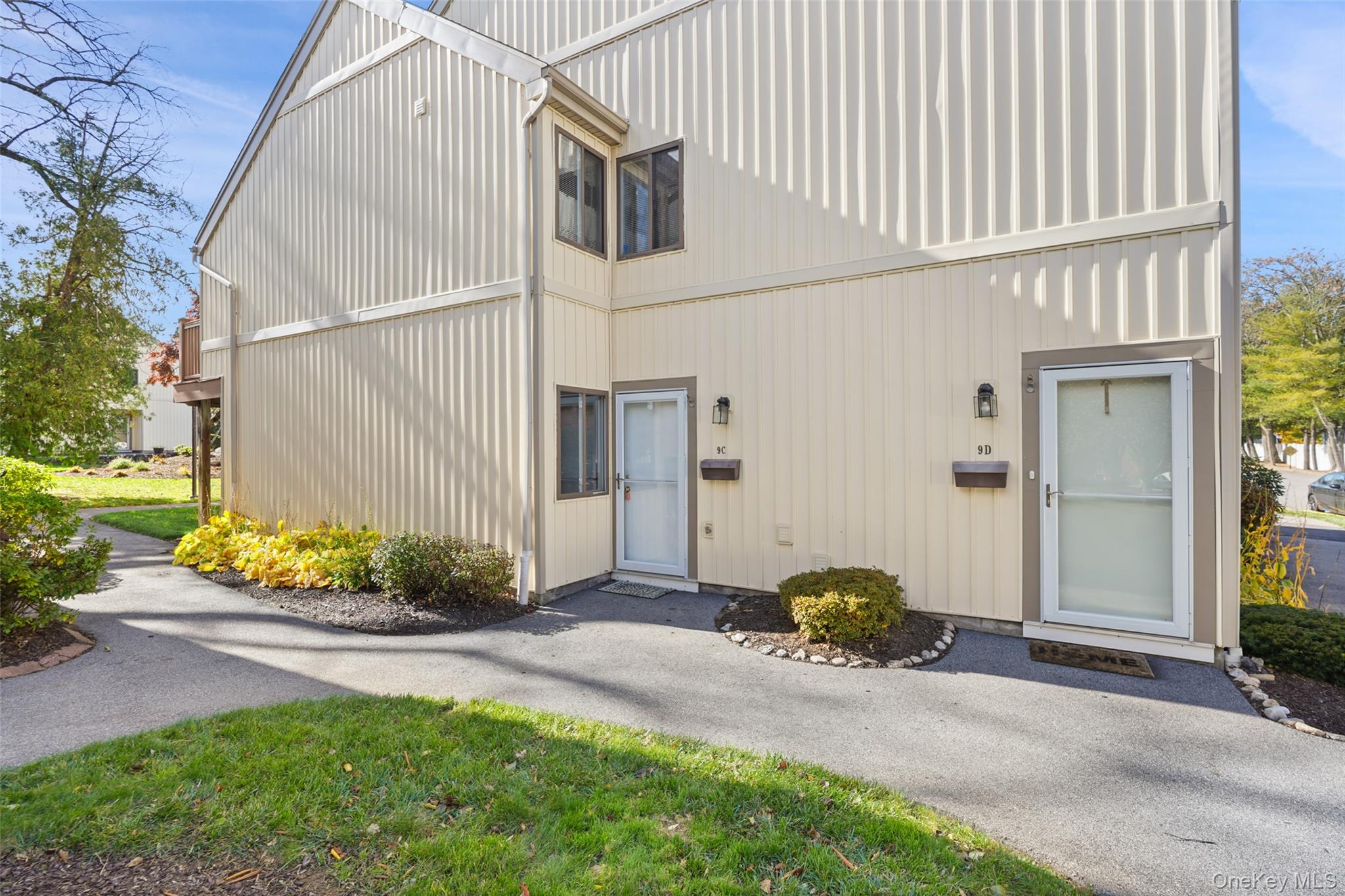 9c 9 Kings Court C Property Photo 1