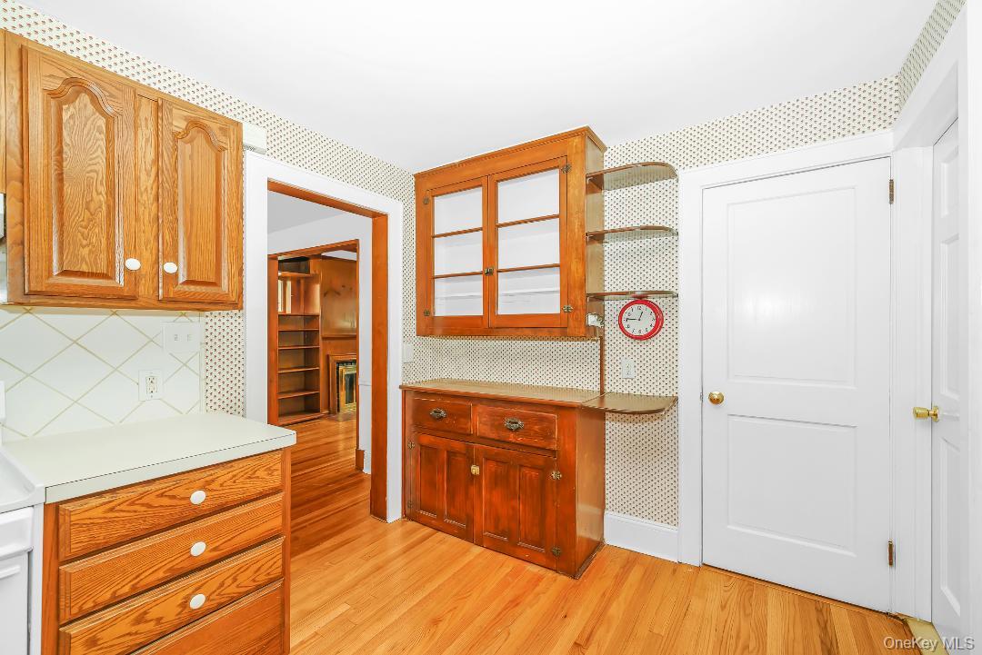 72 Park Avenue Property Photo 10