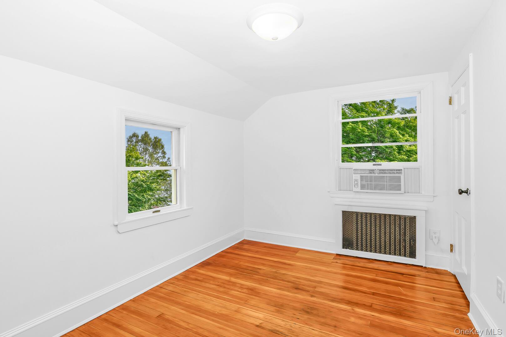 72 Park Avenue Property Photo 19