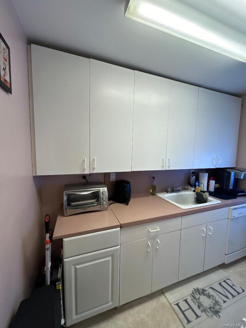 17-84 166 4-162 Property Photo 4