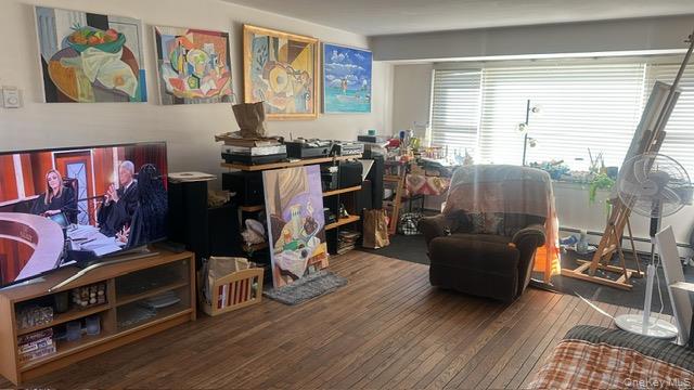 873 Custer St Property Photo 2