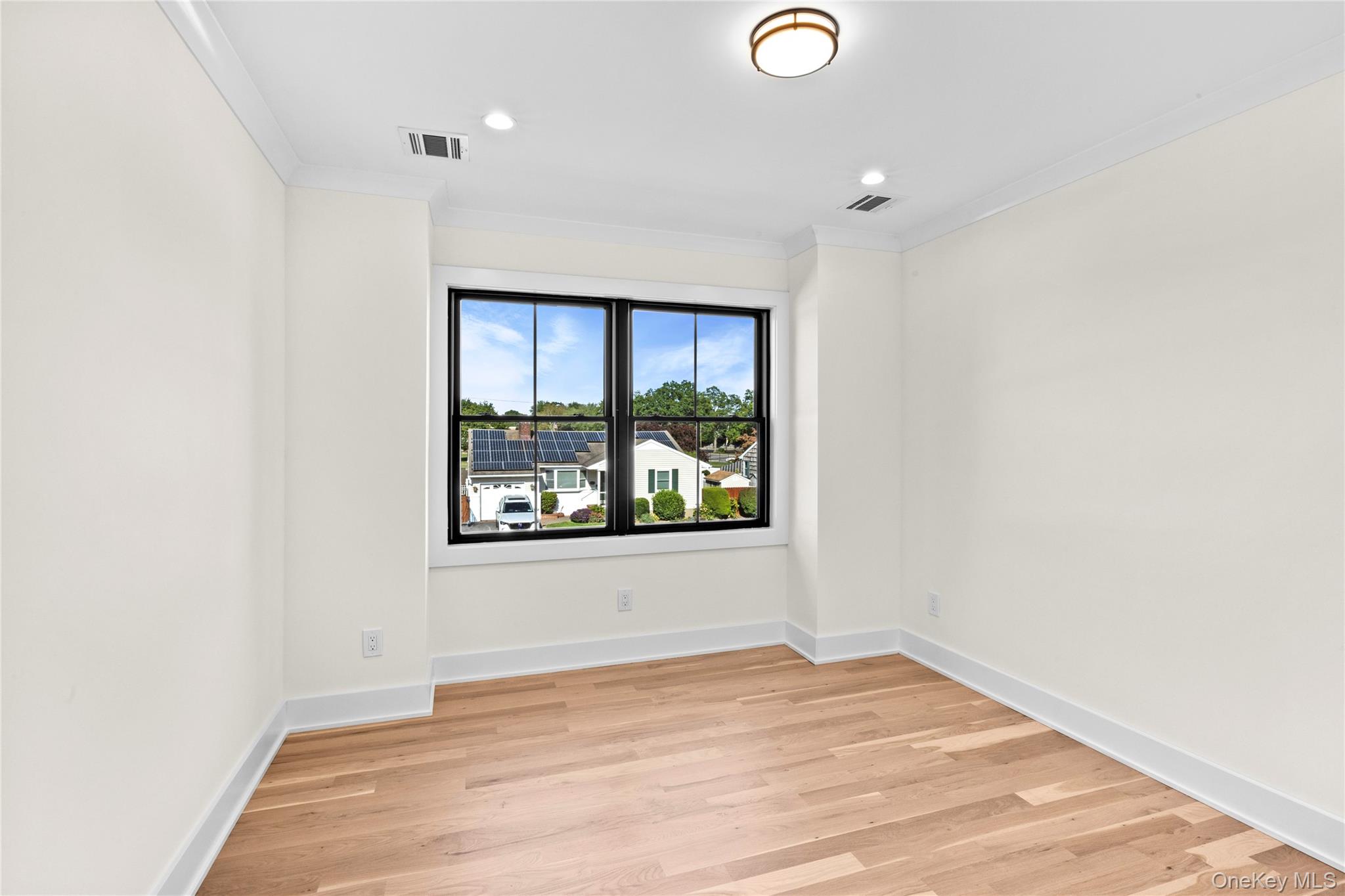 121 Dean Street Property Photo 22