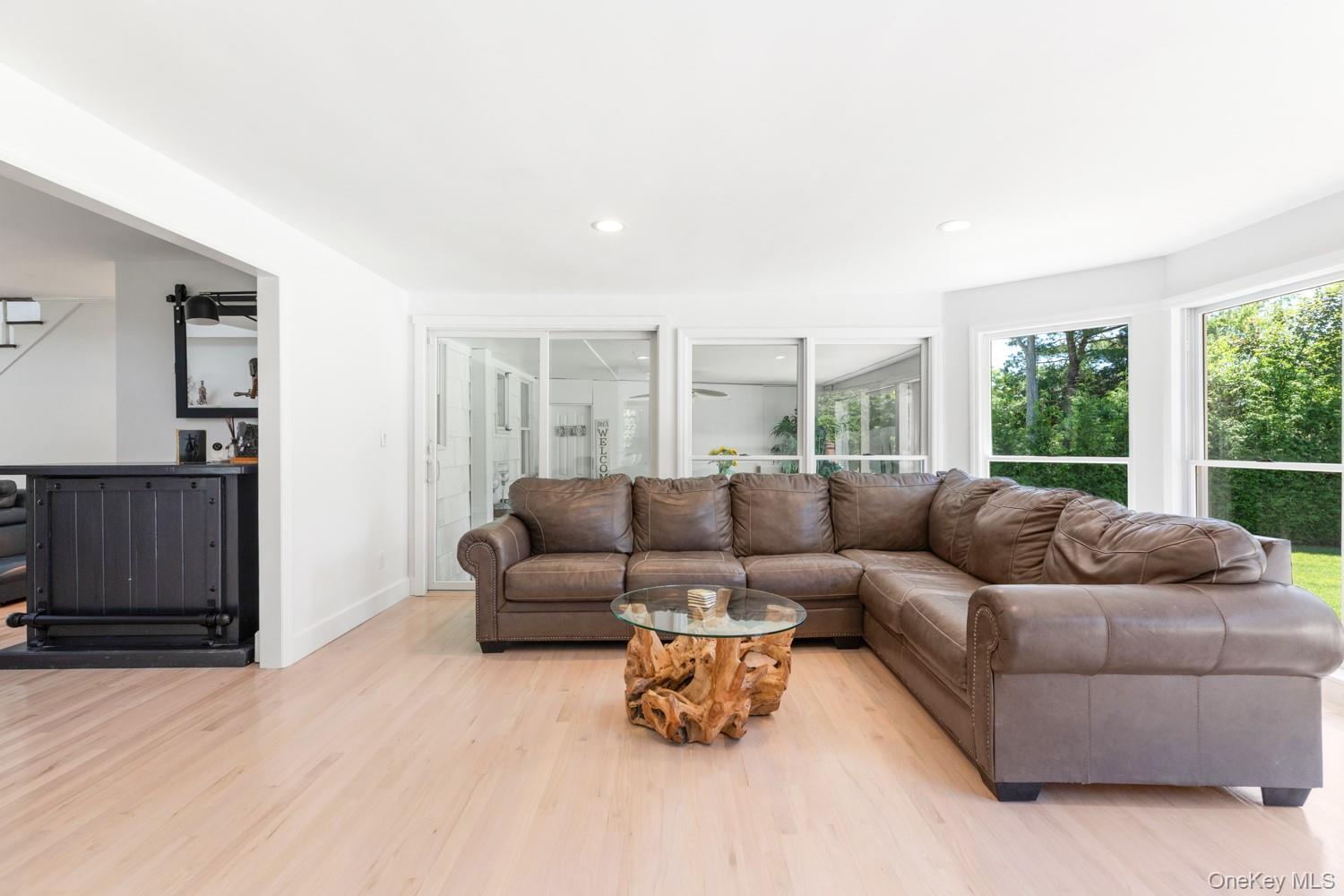 137 South Road Property Photo 14