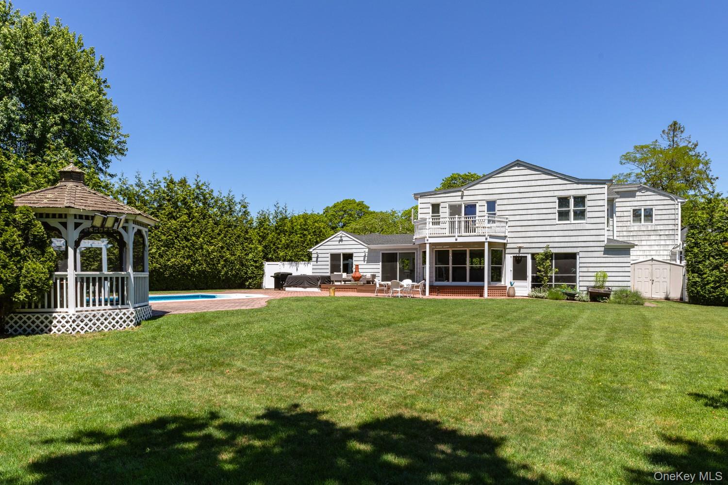 137 South Road Property Photo 40