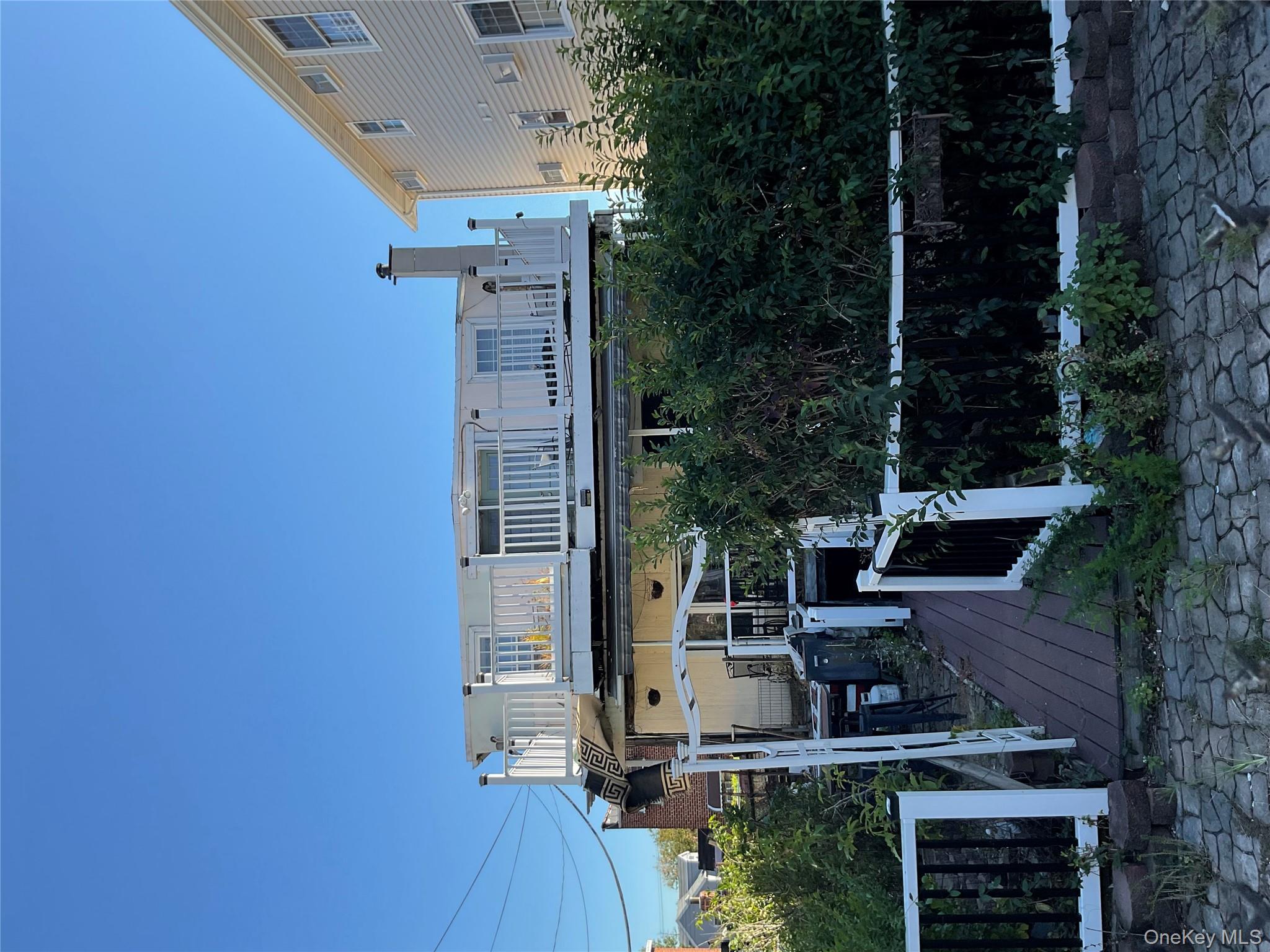 444 Underhill Avenue Property Photo 2