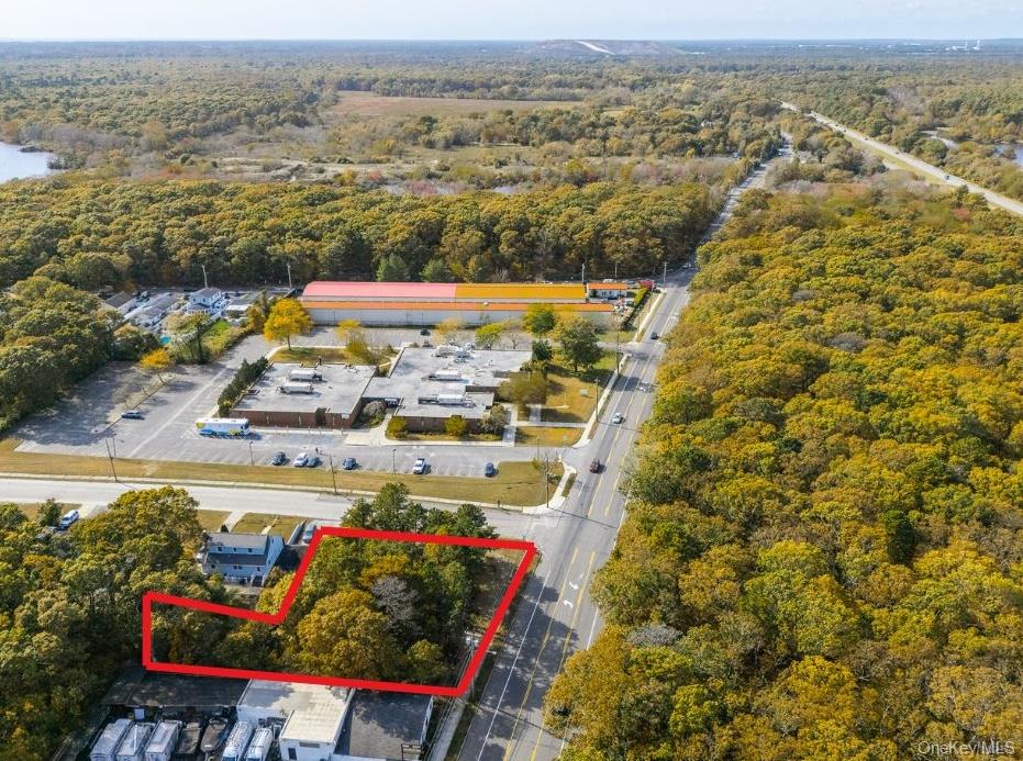 574 Montauk Highway Property Photo 3