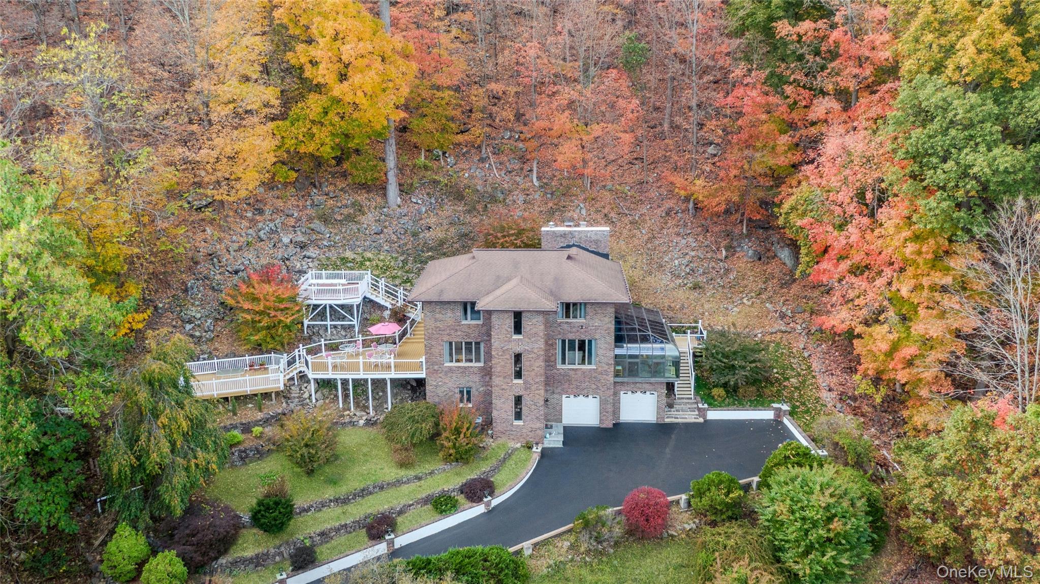 908 Route 9W Property Photo 1