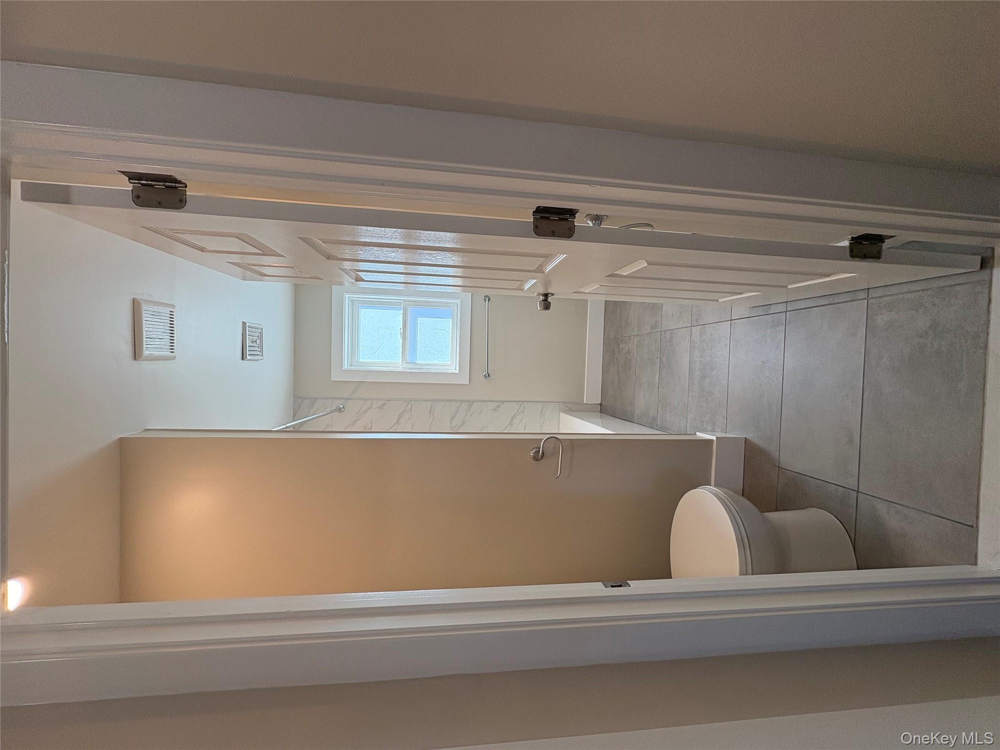 579 Main st Property Photo 1