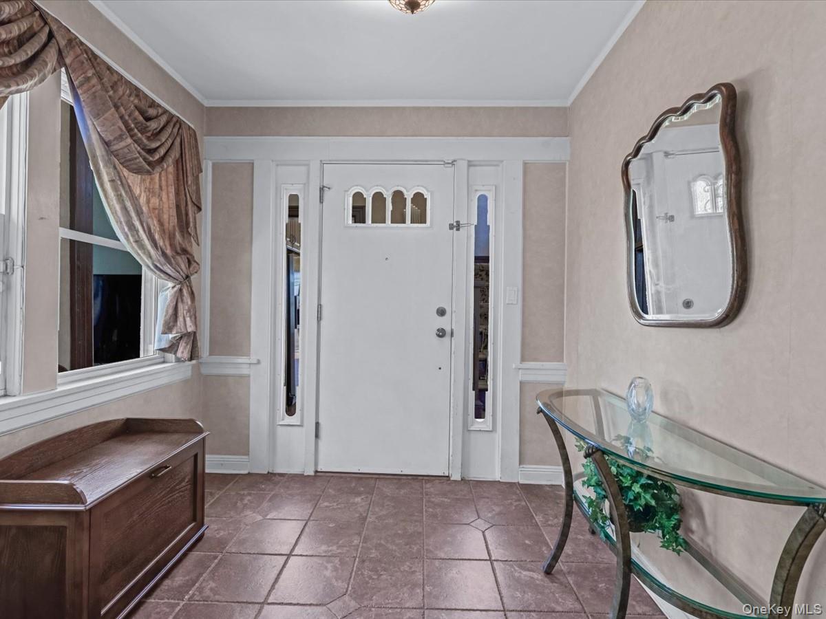 186-34 Henley Road Property Photo 3