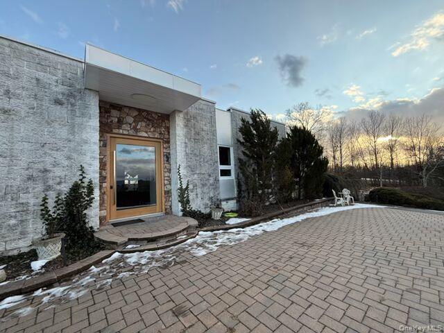 27 Westview Drive Property Photo 3