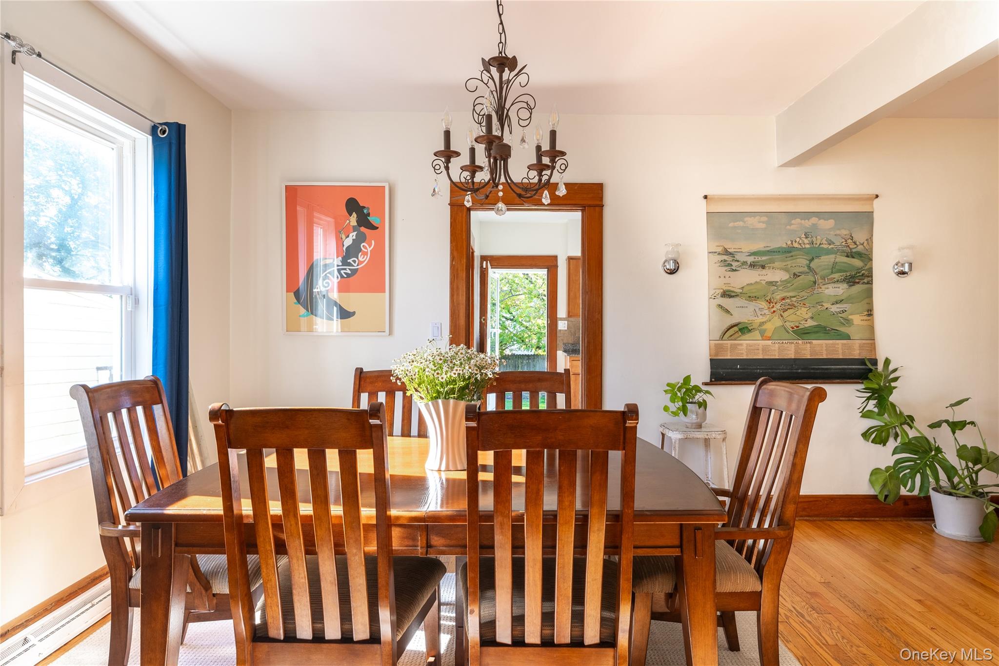 531 Washington Street Property Photo 6