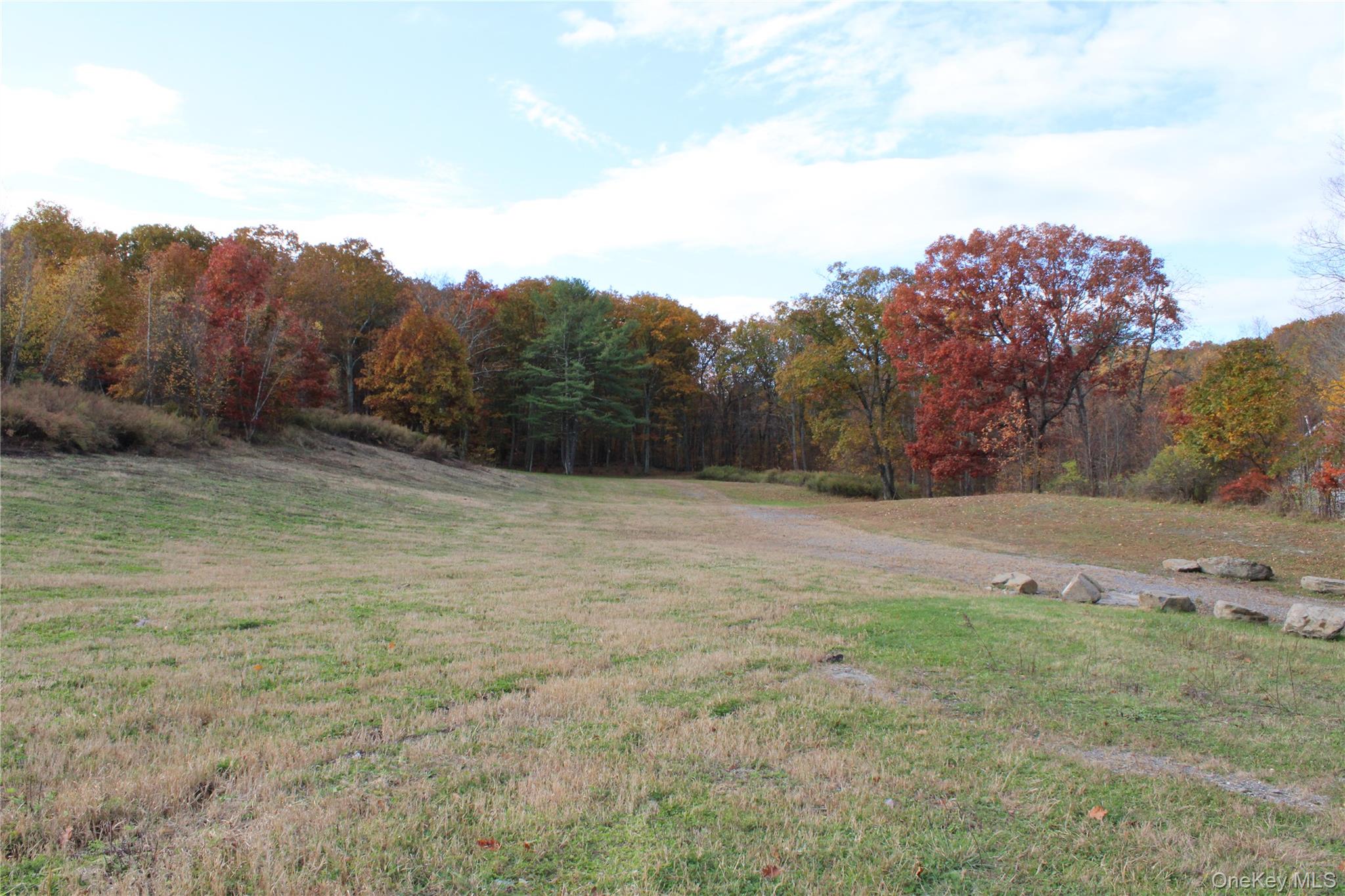Round Lake Road Property Photo 5