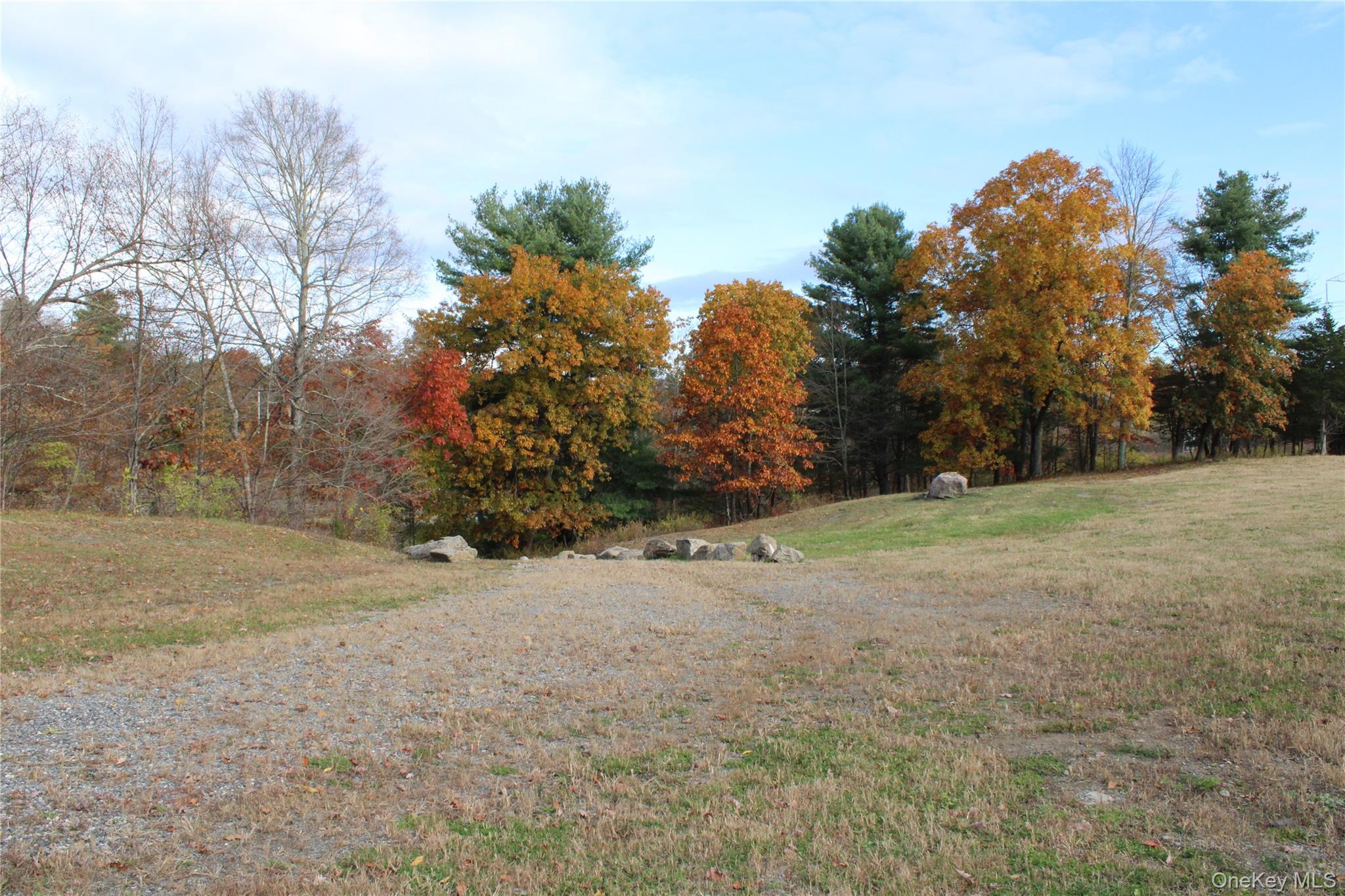 Round Lake Road Property Photo 7