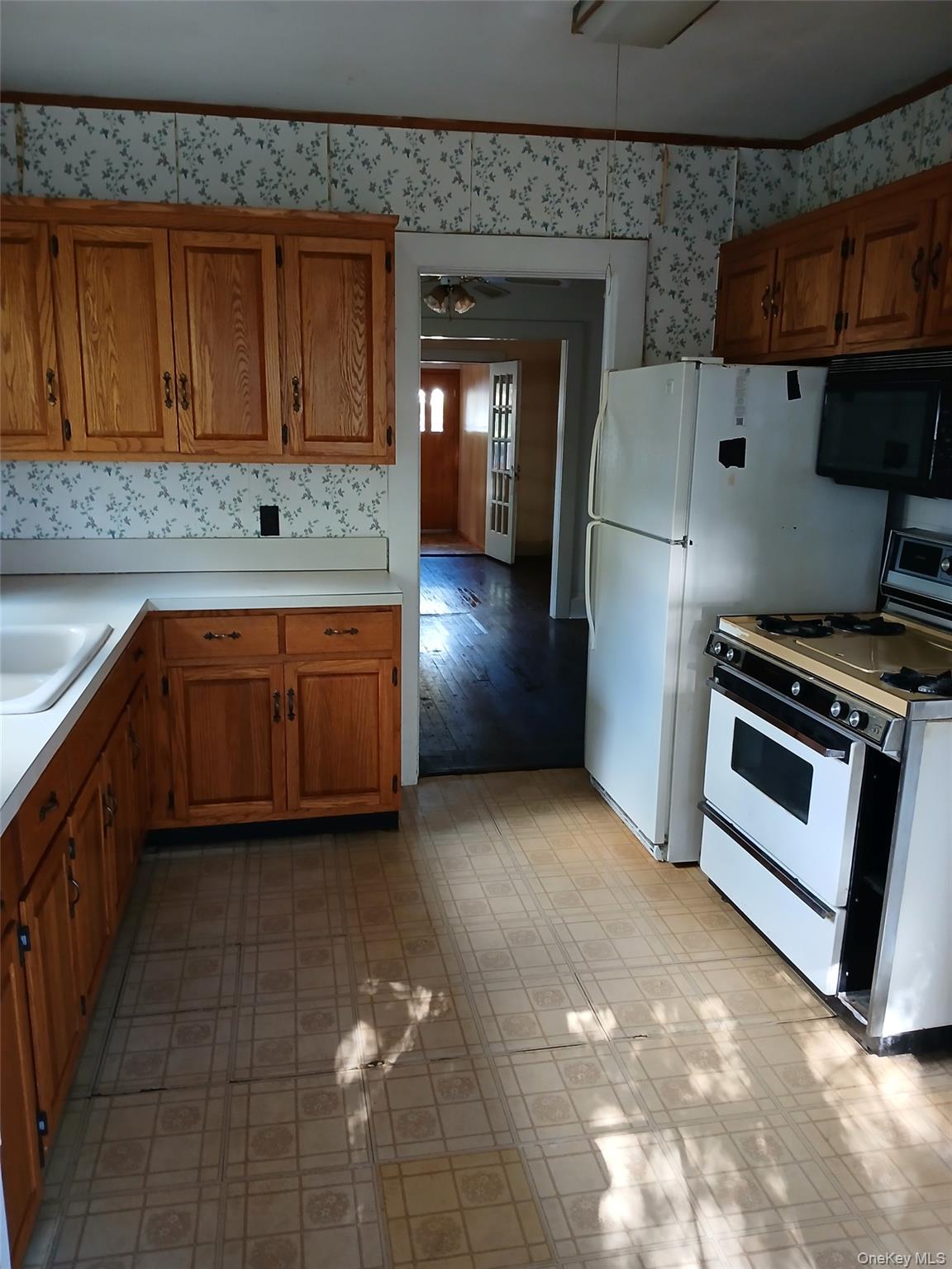 8 Woodburn Street Property Photo 9