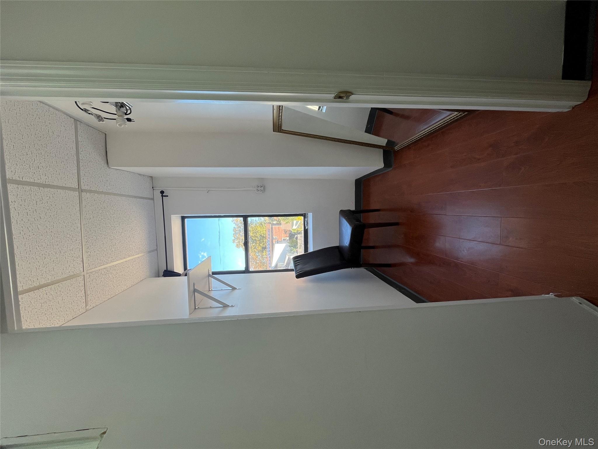251-11 Northern Blvd 2e Property Photo 5