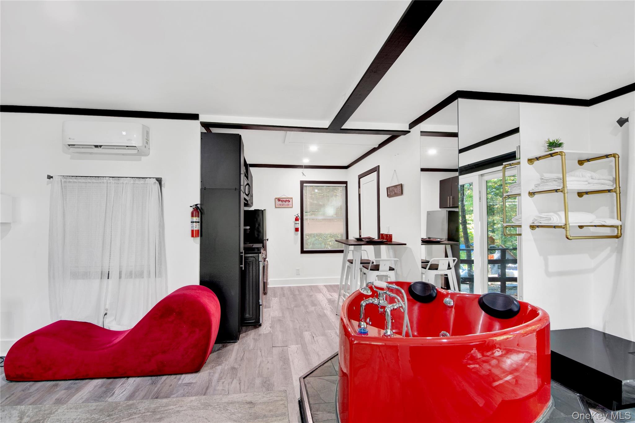 51 S Shore Drive Property Photo 11