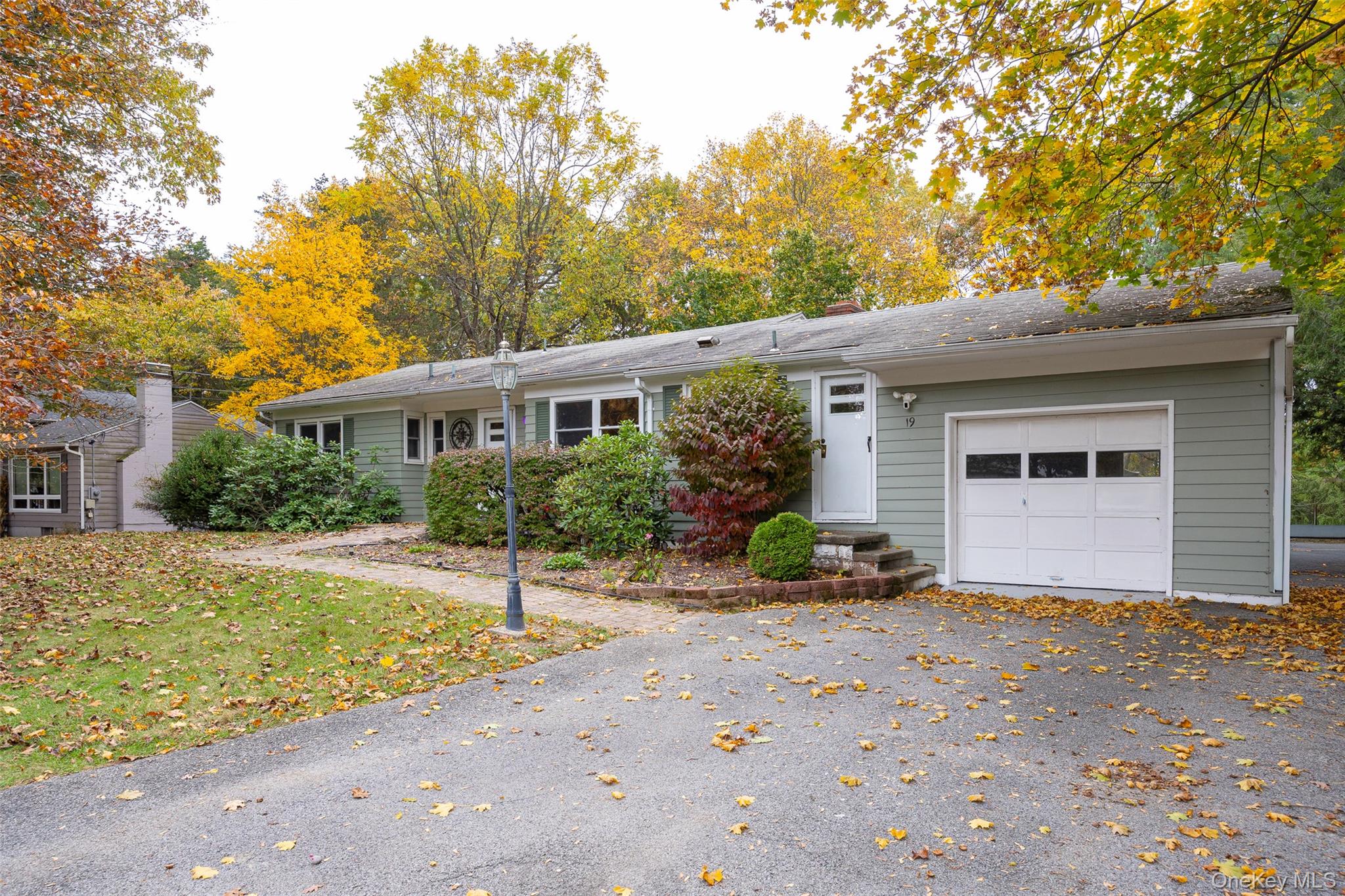 19 Timberline Drive Property Photo 1