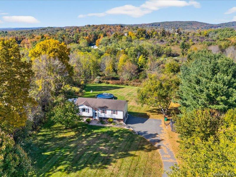50 Cunningham Lane Property Photo 6