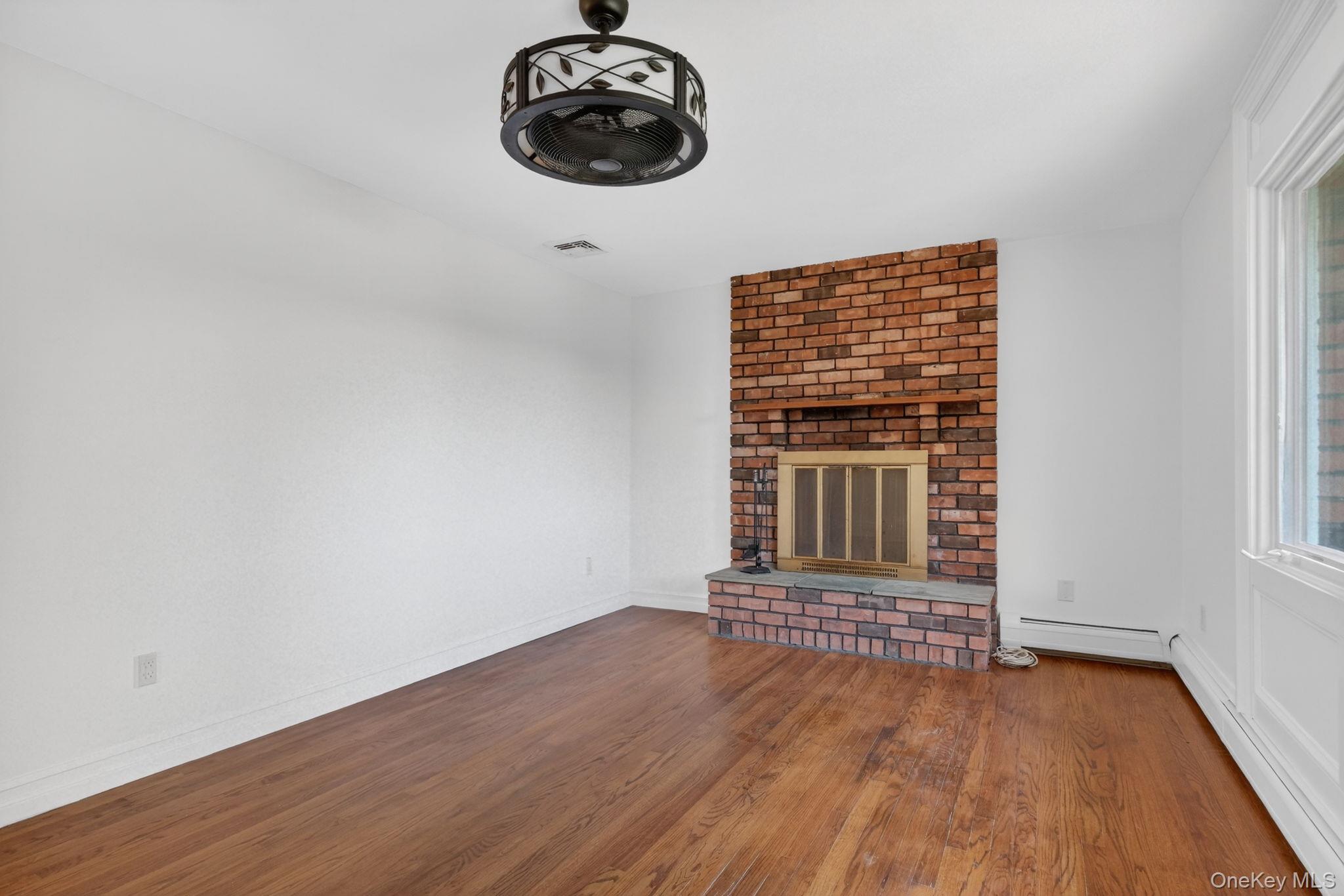 21 Crest Court Property Photo 9