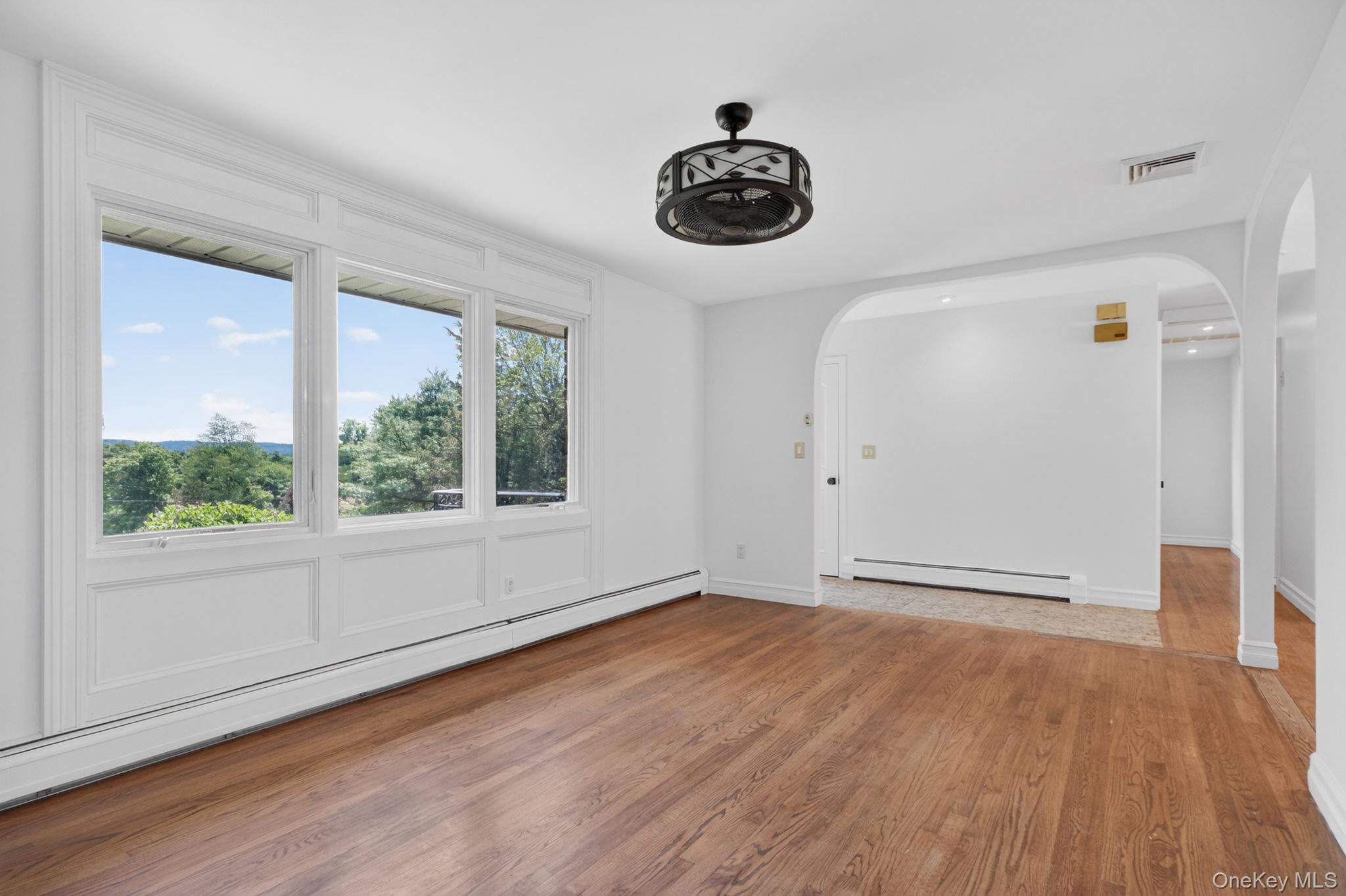 21 Crest Court Property Photo 10