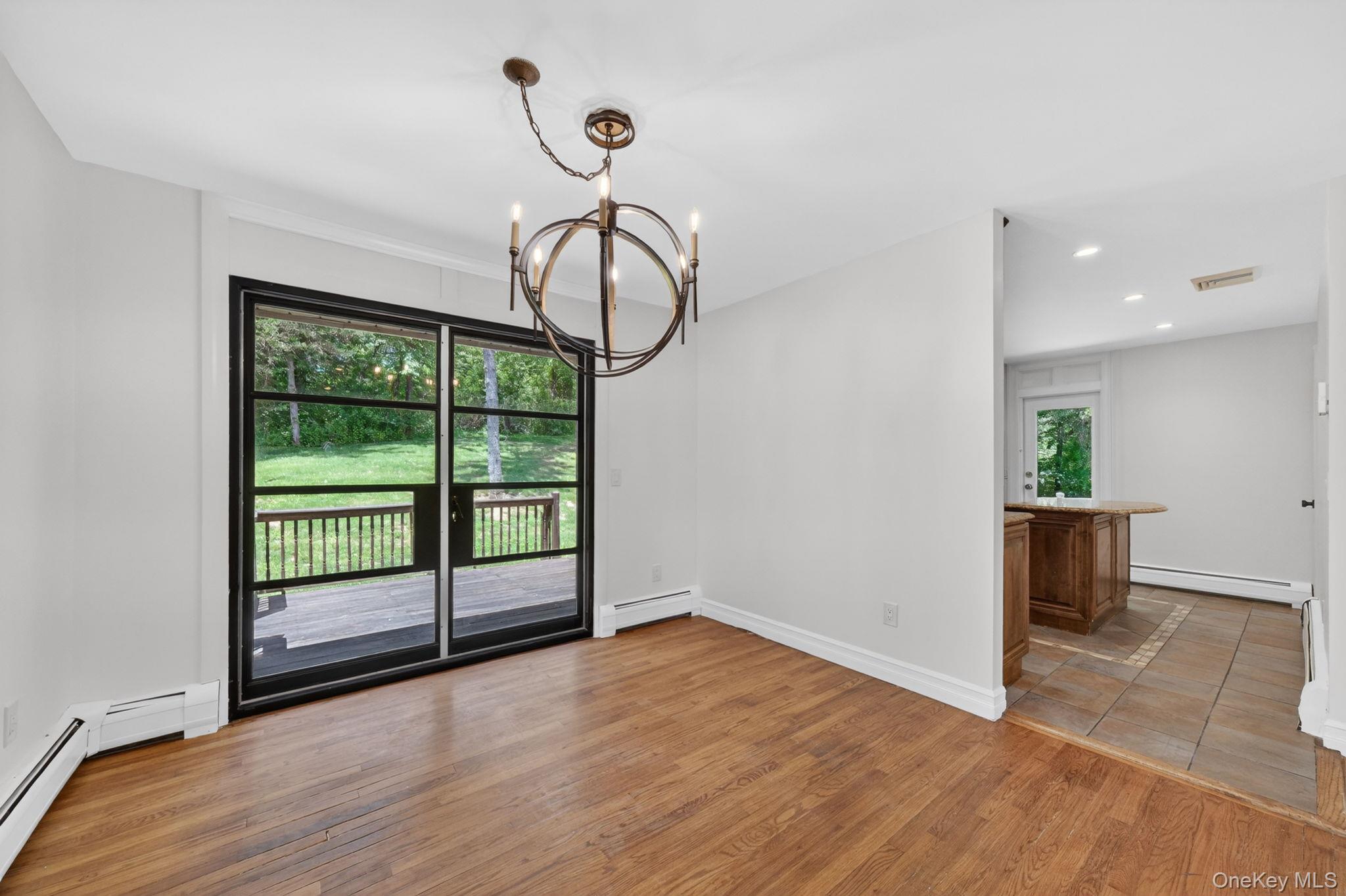 21 Crest Court Property Photo 14