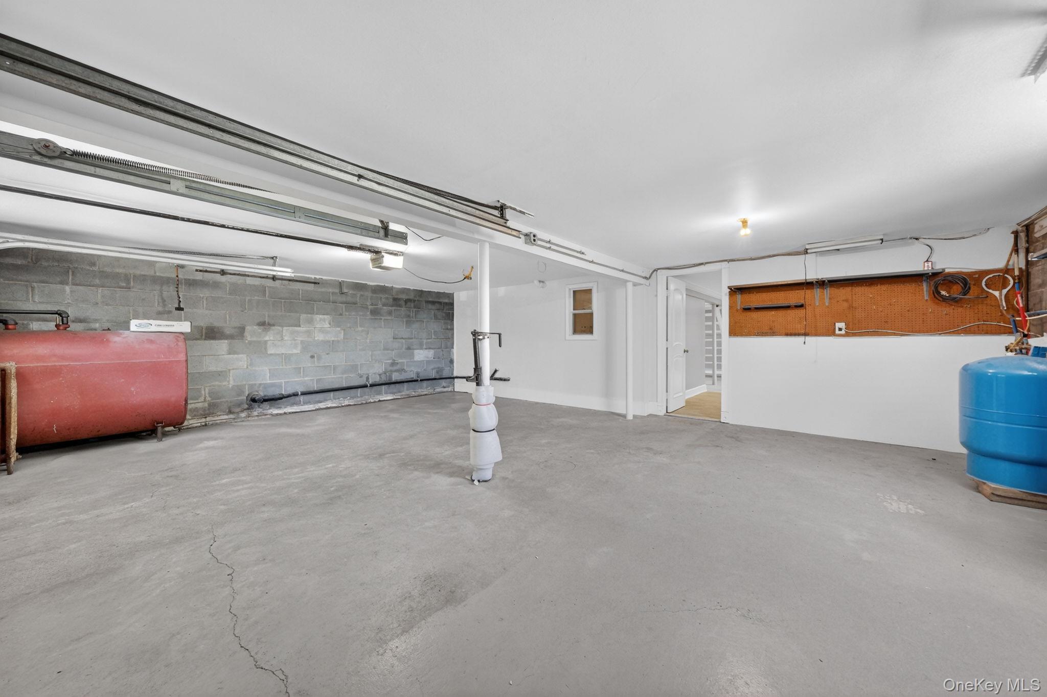 21 Crest Court Property Photo 38