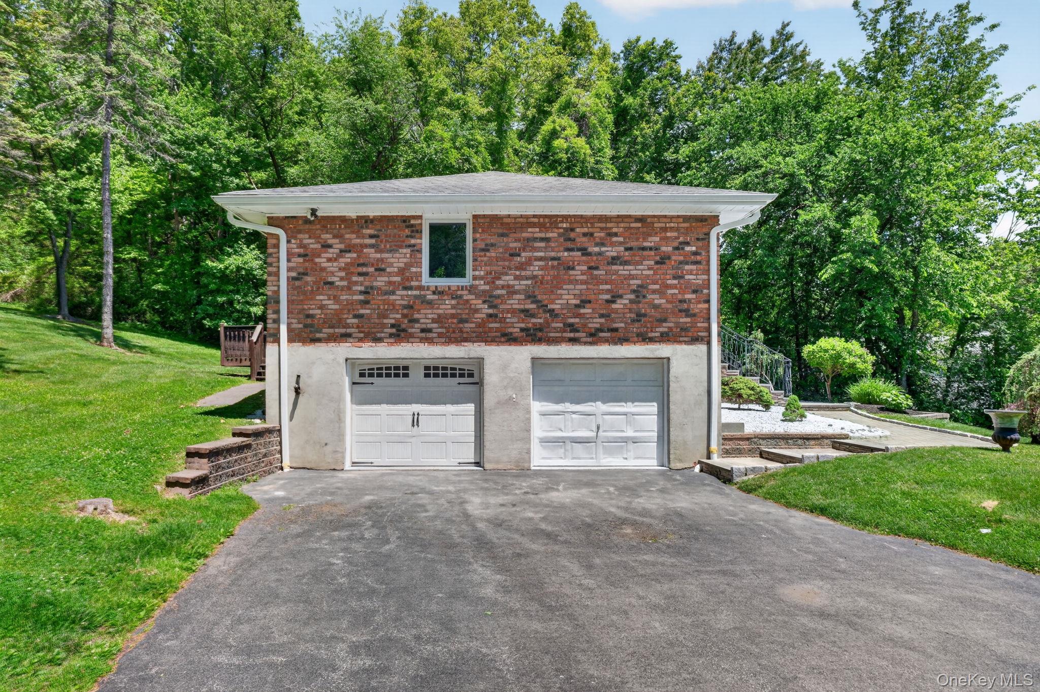 21 Crest Court Property Photo 42