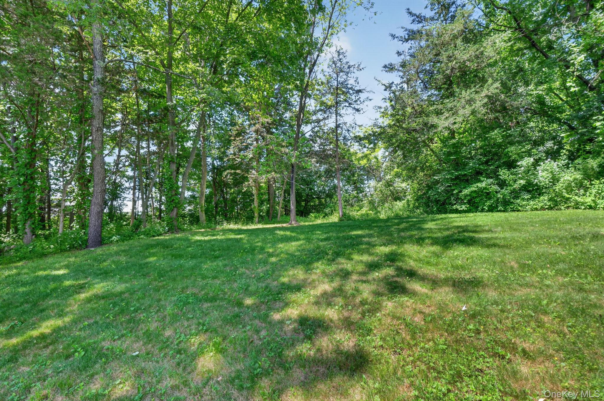 21 Crest Court Property Photo 45