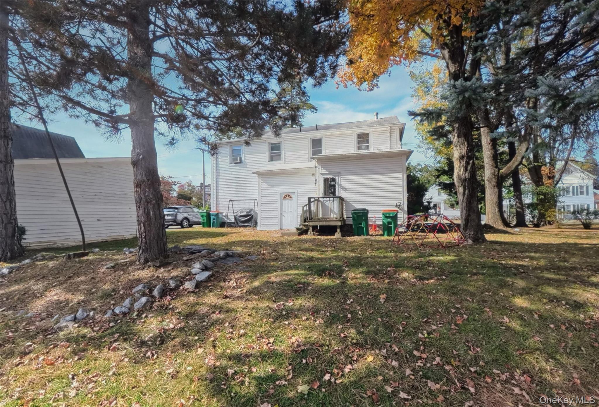 2574-2576 South Avenue Property Photo 27