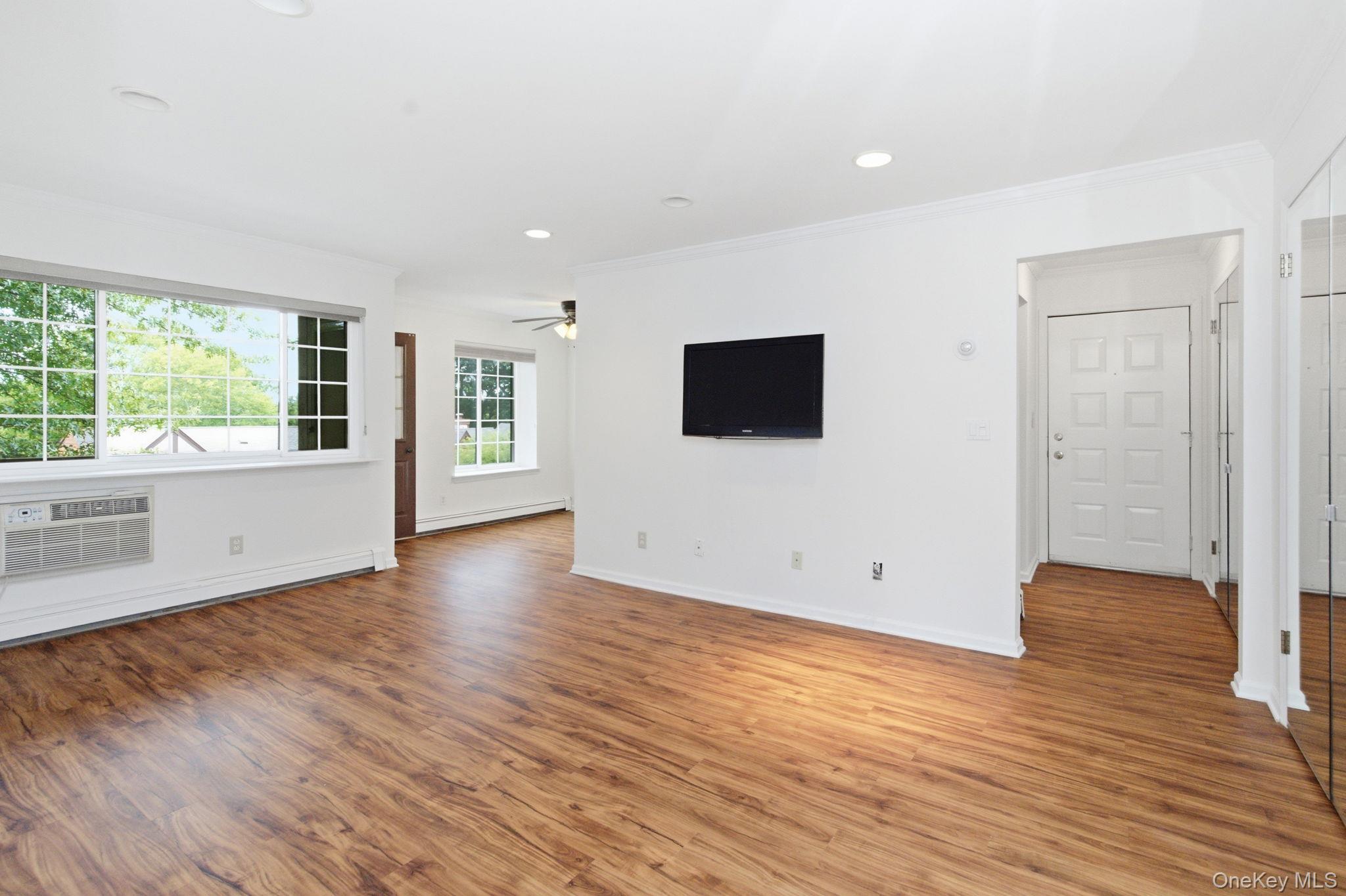 66 Foxwood Circle Property Photo 9