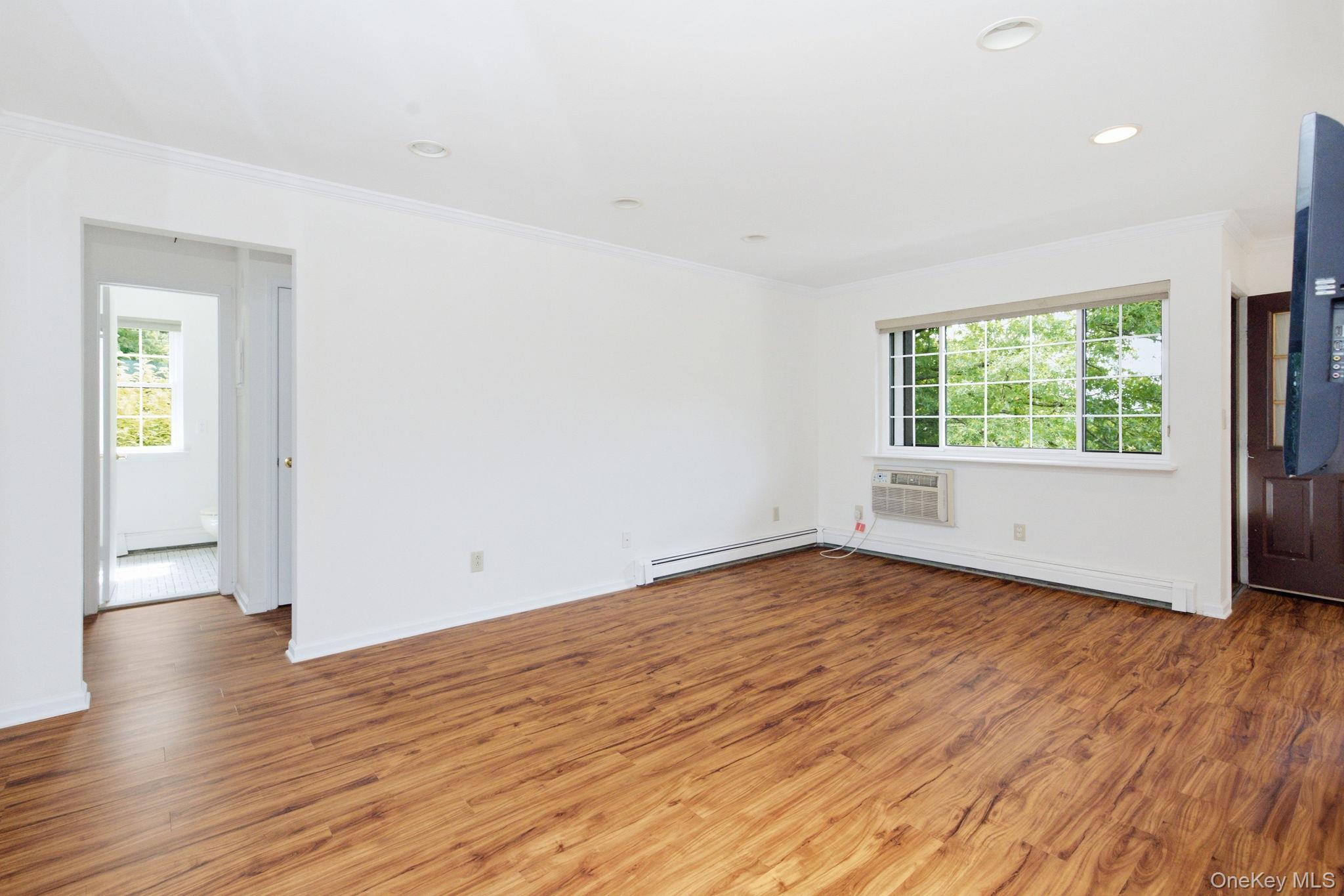 66 Foxwood Circle Property Photo 10