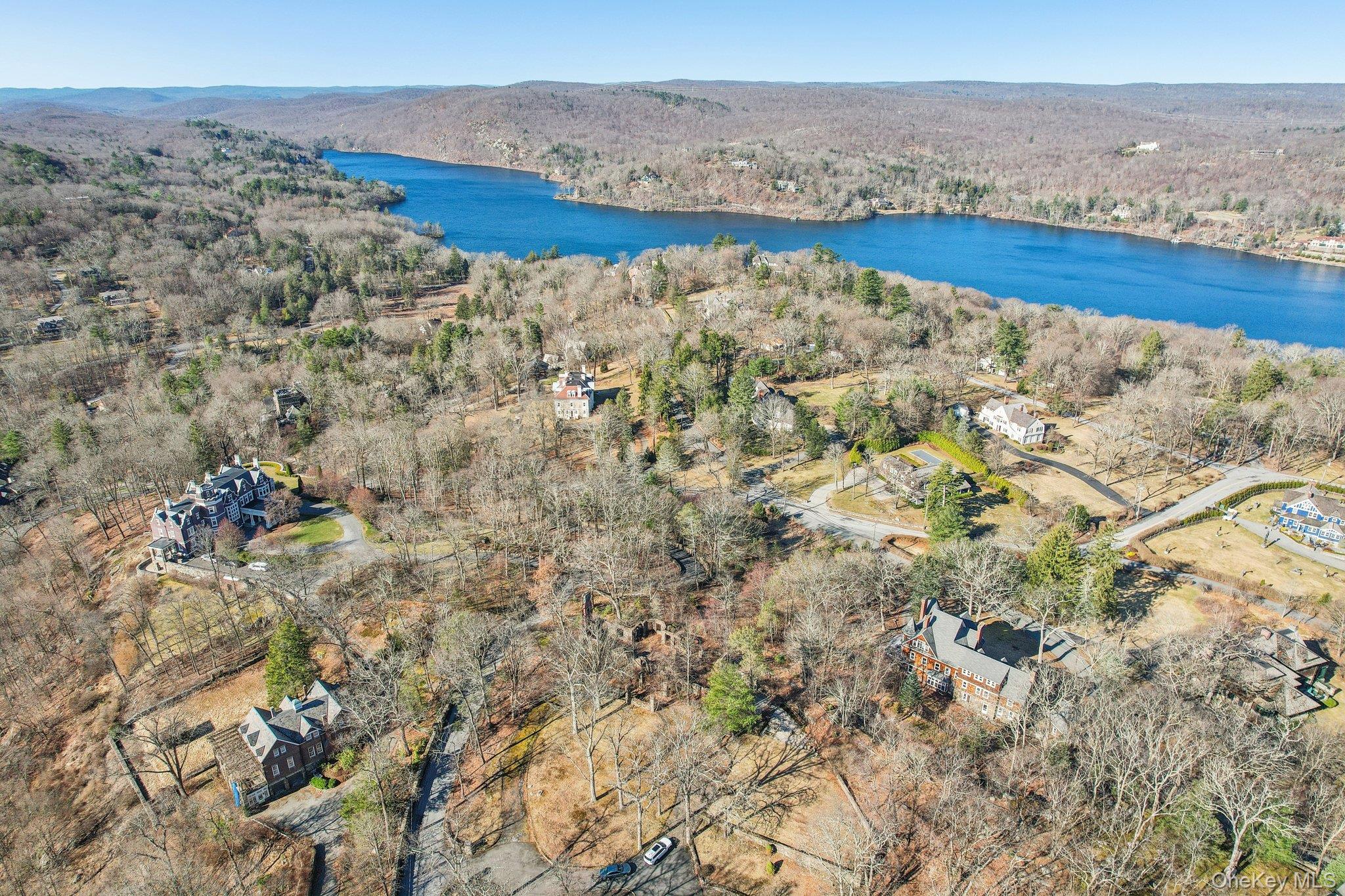 Serpentine Road Property Photo 1